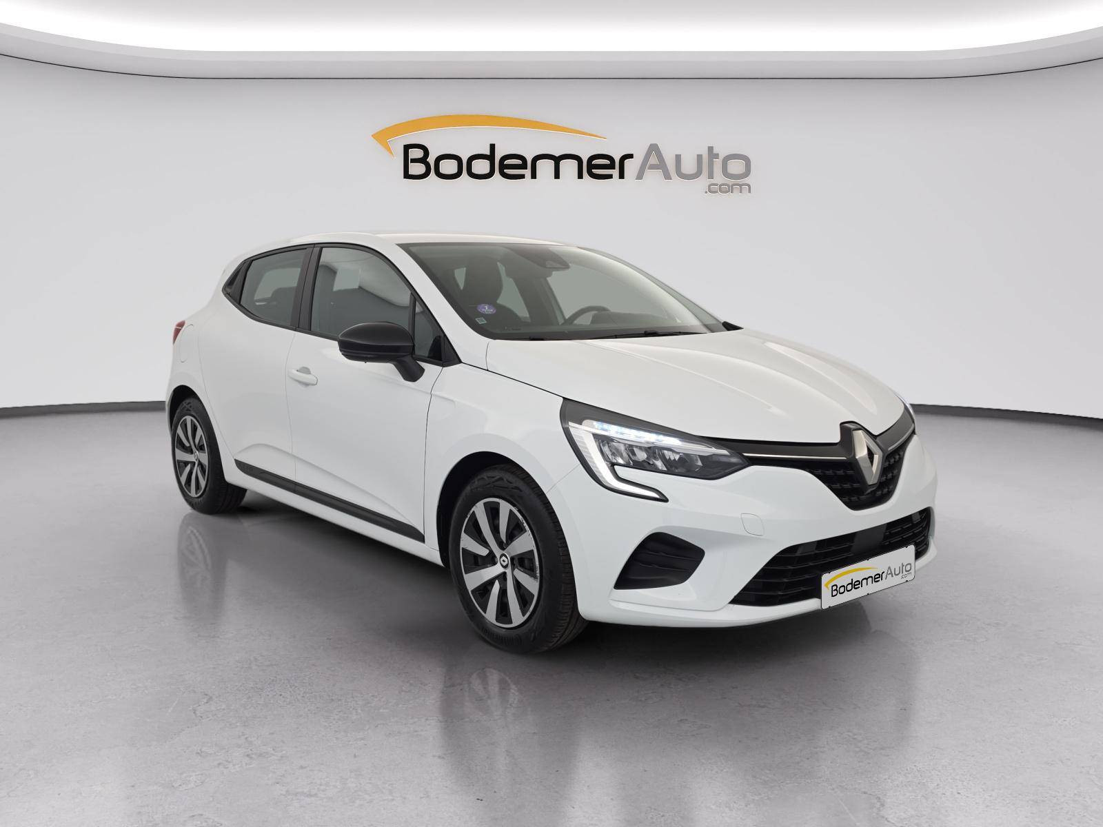 Vente en ligne Renault Clio 5 Clio E-Tech full hybrid 145 au prix de 17 350 €