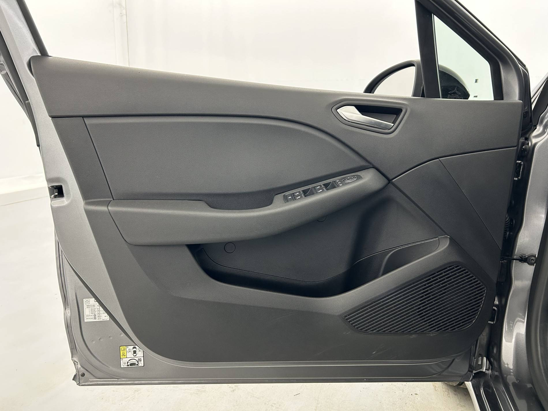 Vente en ligne Renault Clio 5 Clio TCe 90 au prix de 13 790 €