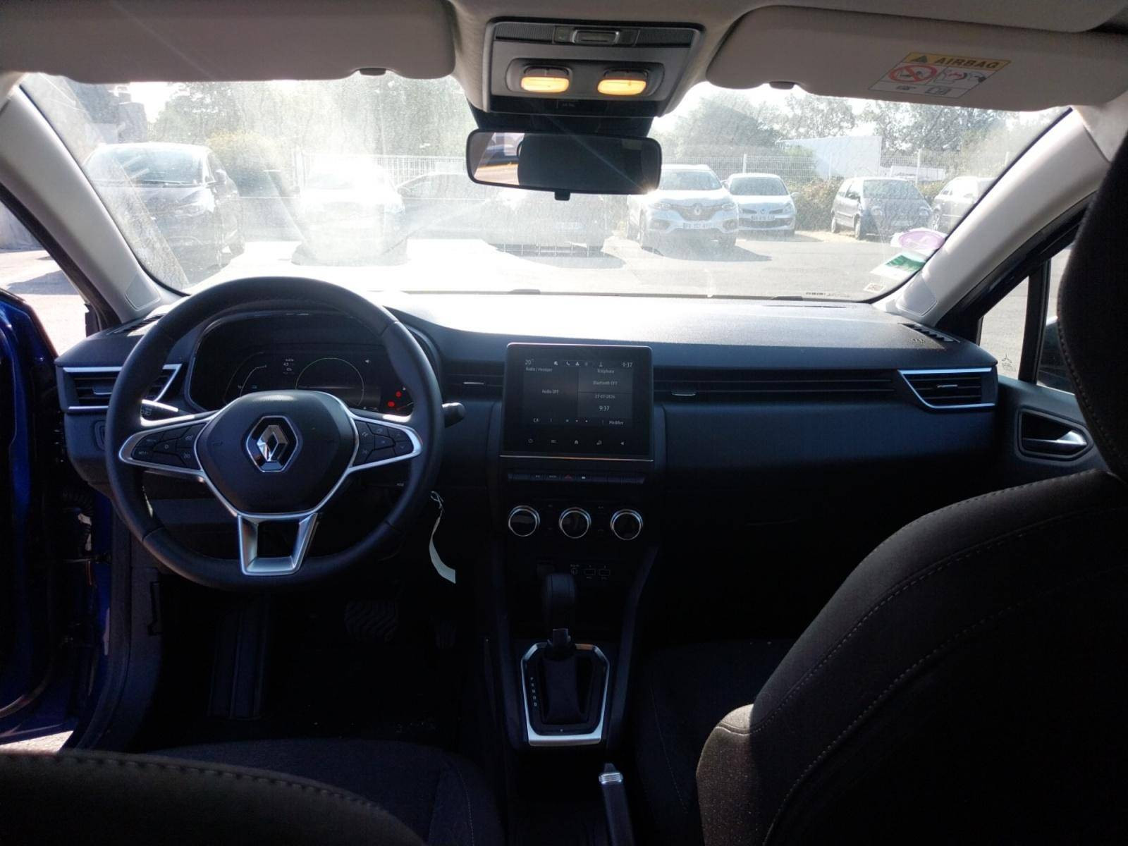 Vente en ligne Renault Clio 5 Clio E-Tech full hybrid 145 au prix de 18 790 €