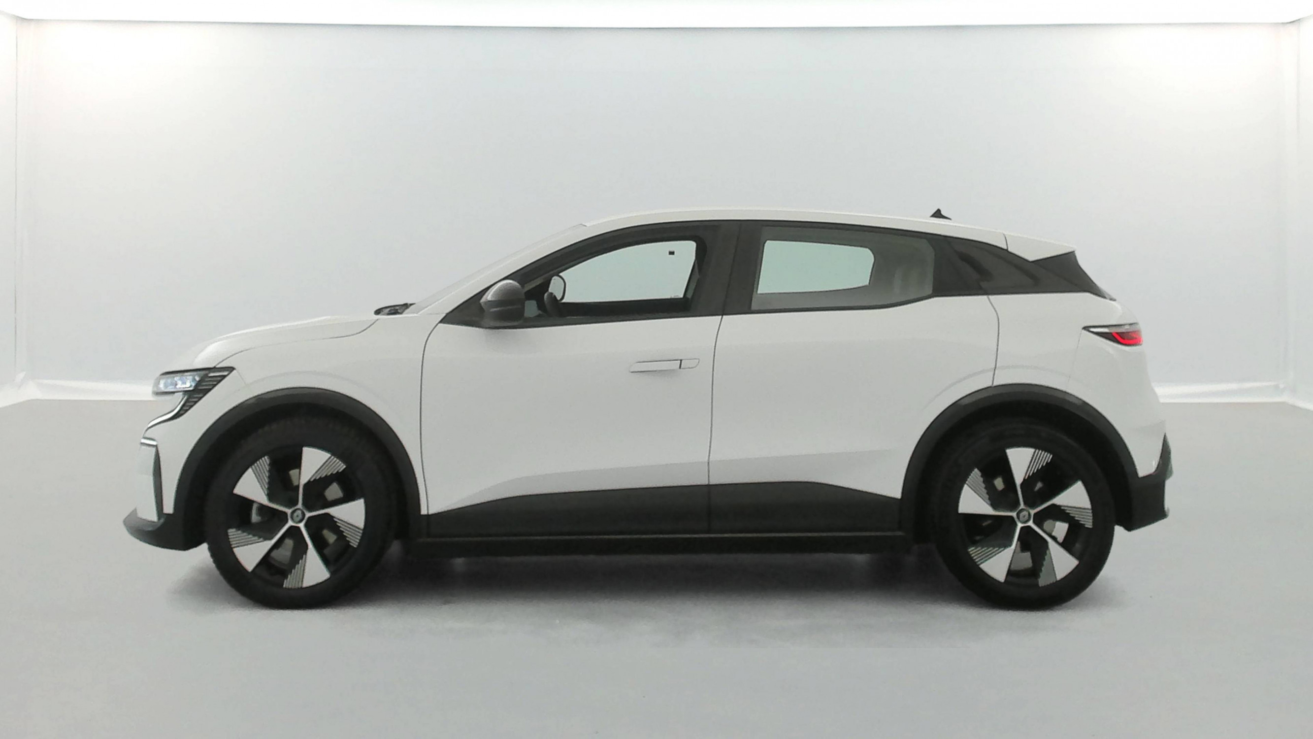 Vente en ligne Renault Megane E-Tech  EV40 130ch standard charge au prix de 18 790 €