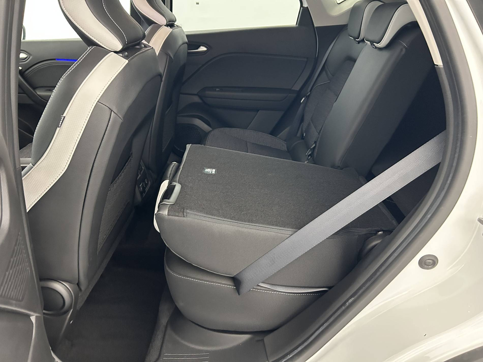 Vente en ligne Renault Captur  E-Tech full hybrid 145 au prix de 21 500 €