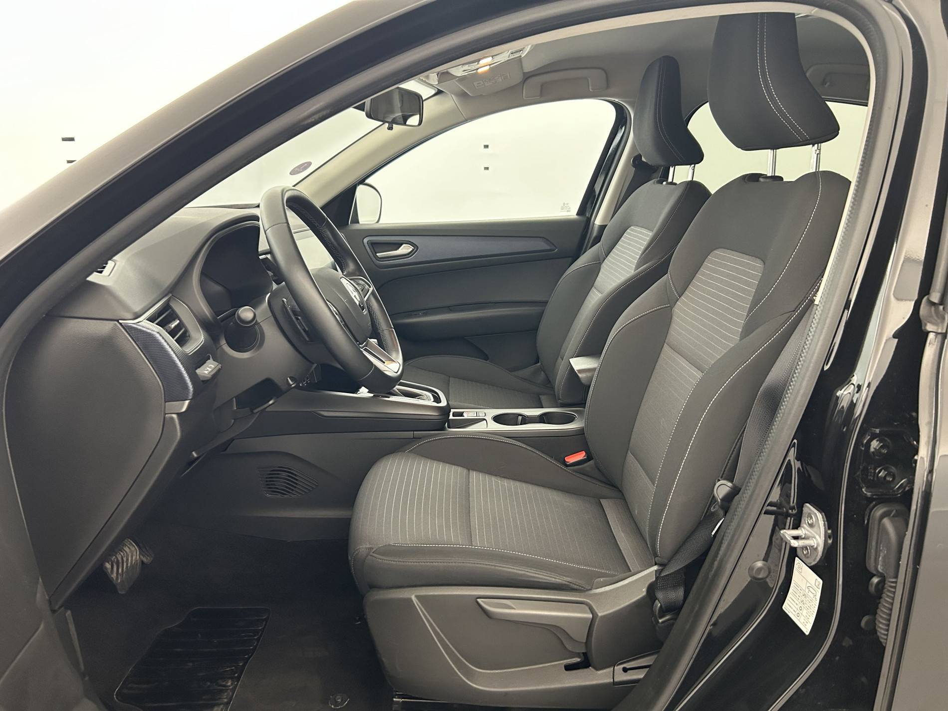 Vente en ligne Renault Arkana  mild hybrid 140 EDC FAP - 22 au prix de 18 790 €