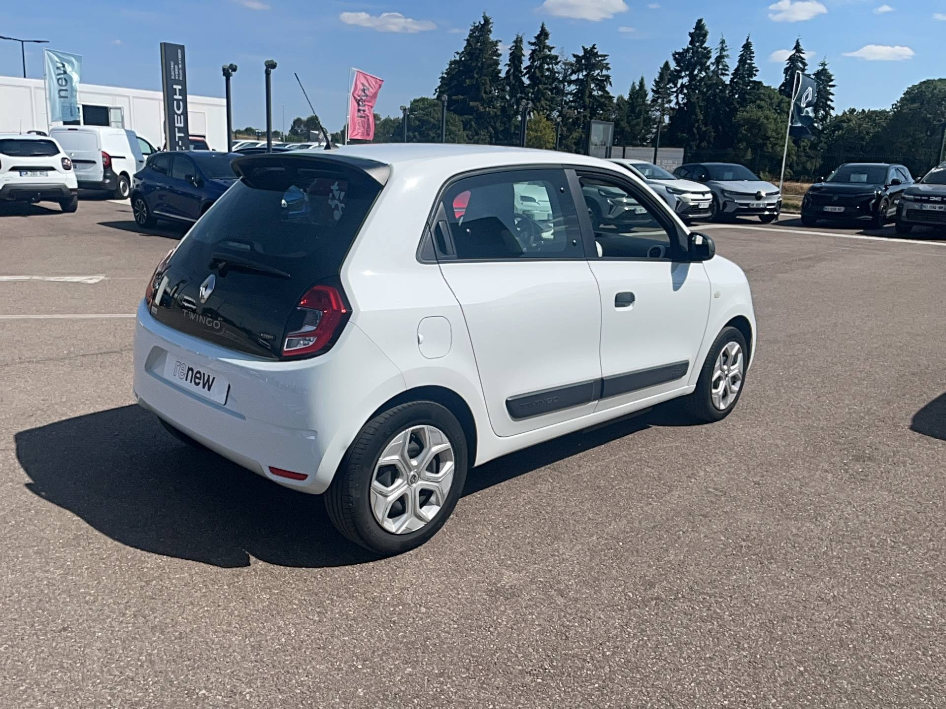 Vente en ligne Renault Twingo Electrique Twingo III E-Tech au prix de 12 491 €