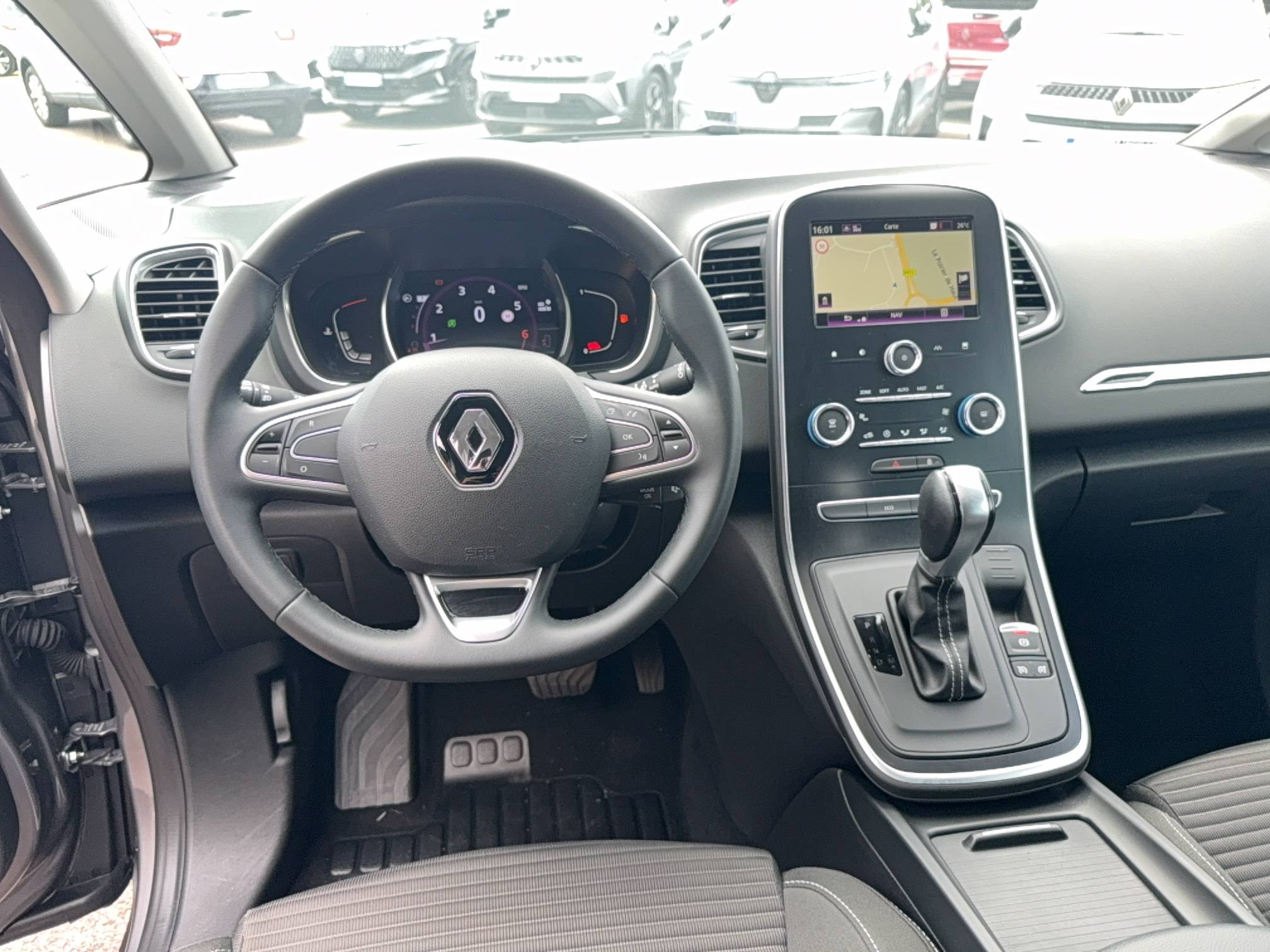 Vente en ligne Renault Grand Scenic 4 Grand Scenic TCe 140 EDC au prix de 22 830 €