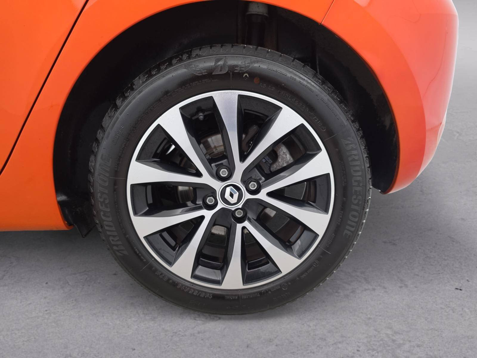 Vente en ligne Renault Clio 5 Clio TCe 90 au prix de 15 290 €