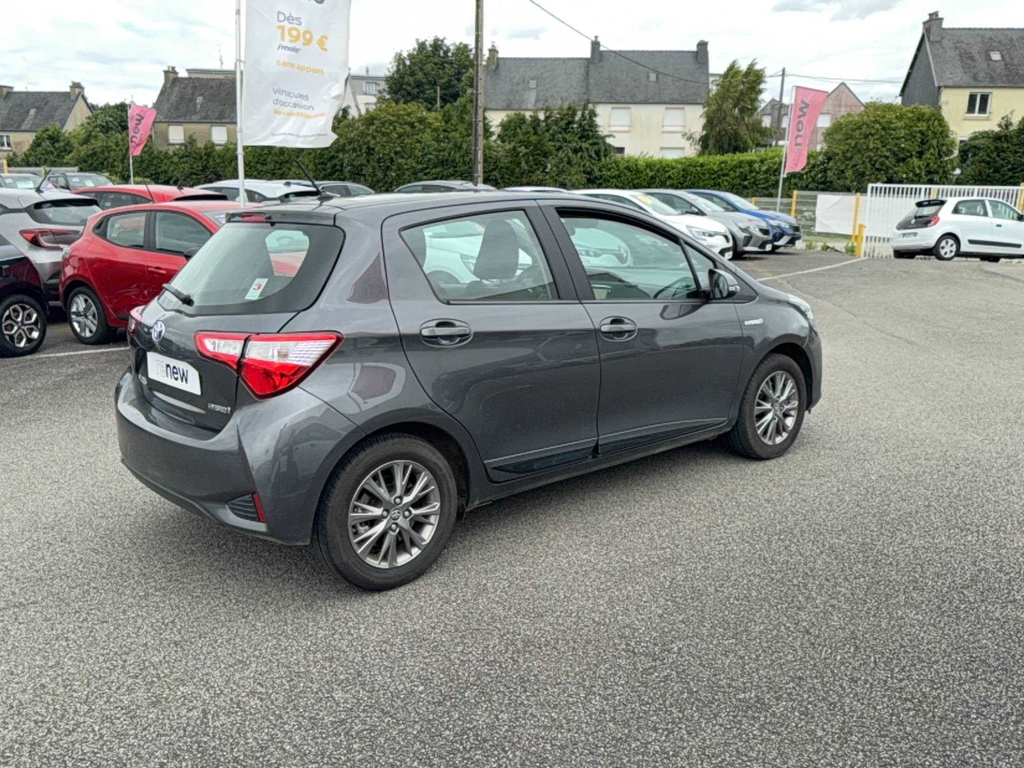 Vente en ligne Toyota Yaris Yaris Hybride 100h au prix de 16 990 €