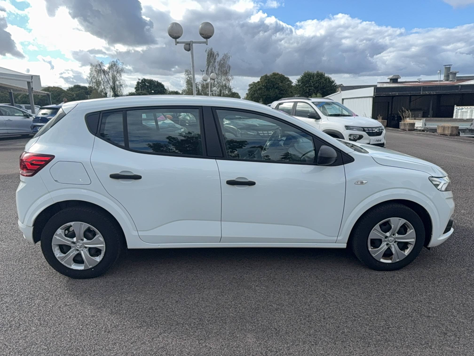 Vente en ligne Dacia Sandero  ECO-G 100 - 22 au prix de 11 890 €