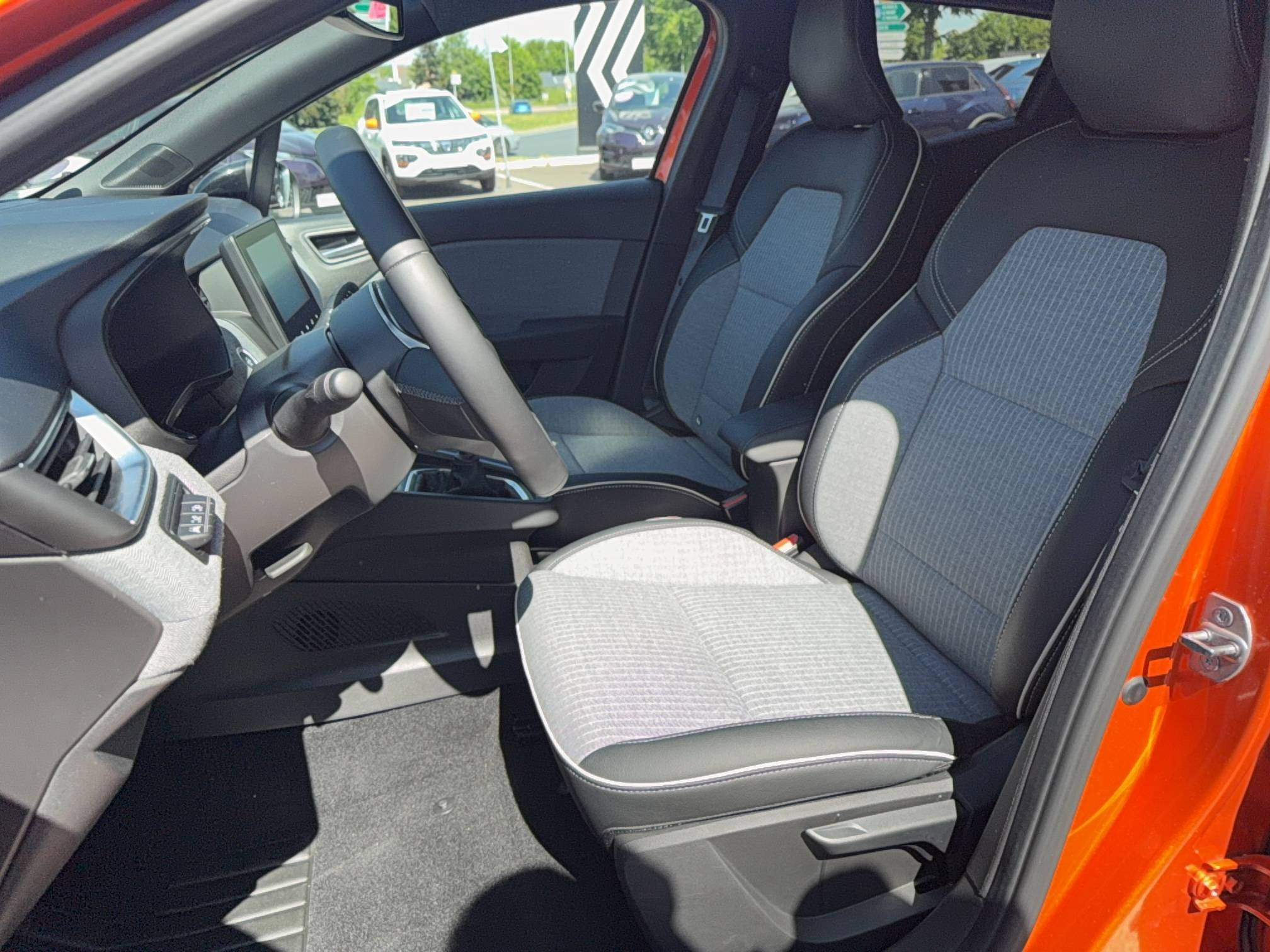 Vente en ligne Renault Clio 5 Clio TCe 90 au prix de 15 990 €