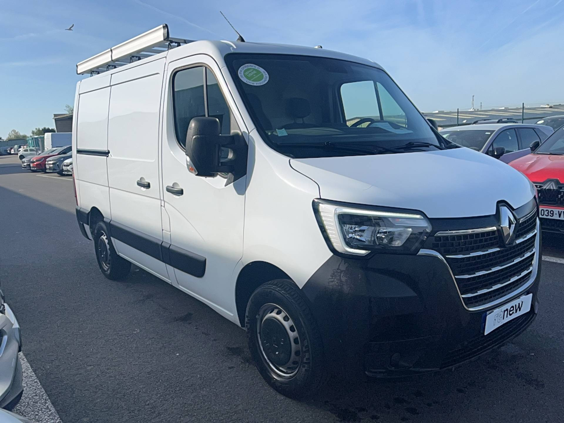 Vente en ligne Renault Master Fourgon MASTER FGN TRAC F2800 L1H1 BLUE DCI 150 au prix de 24 890 €