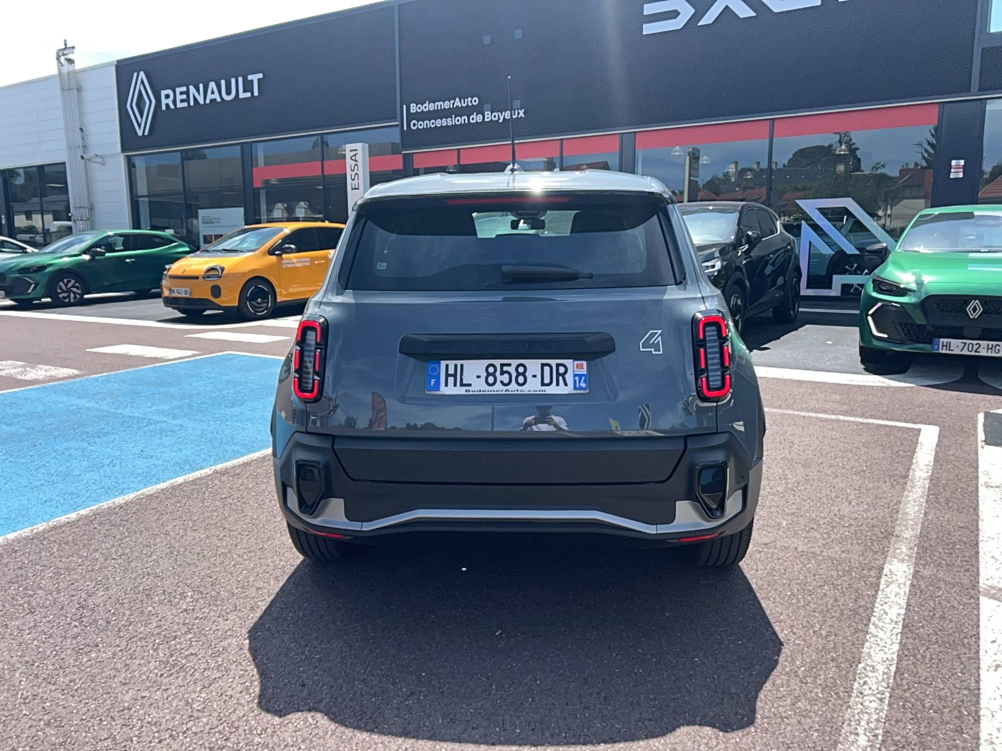 Vente en ligne Renault R4 E-Tech  150 ch autonomie confort au prix de 31 990 €