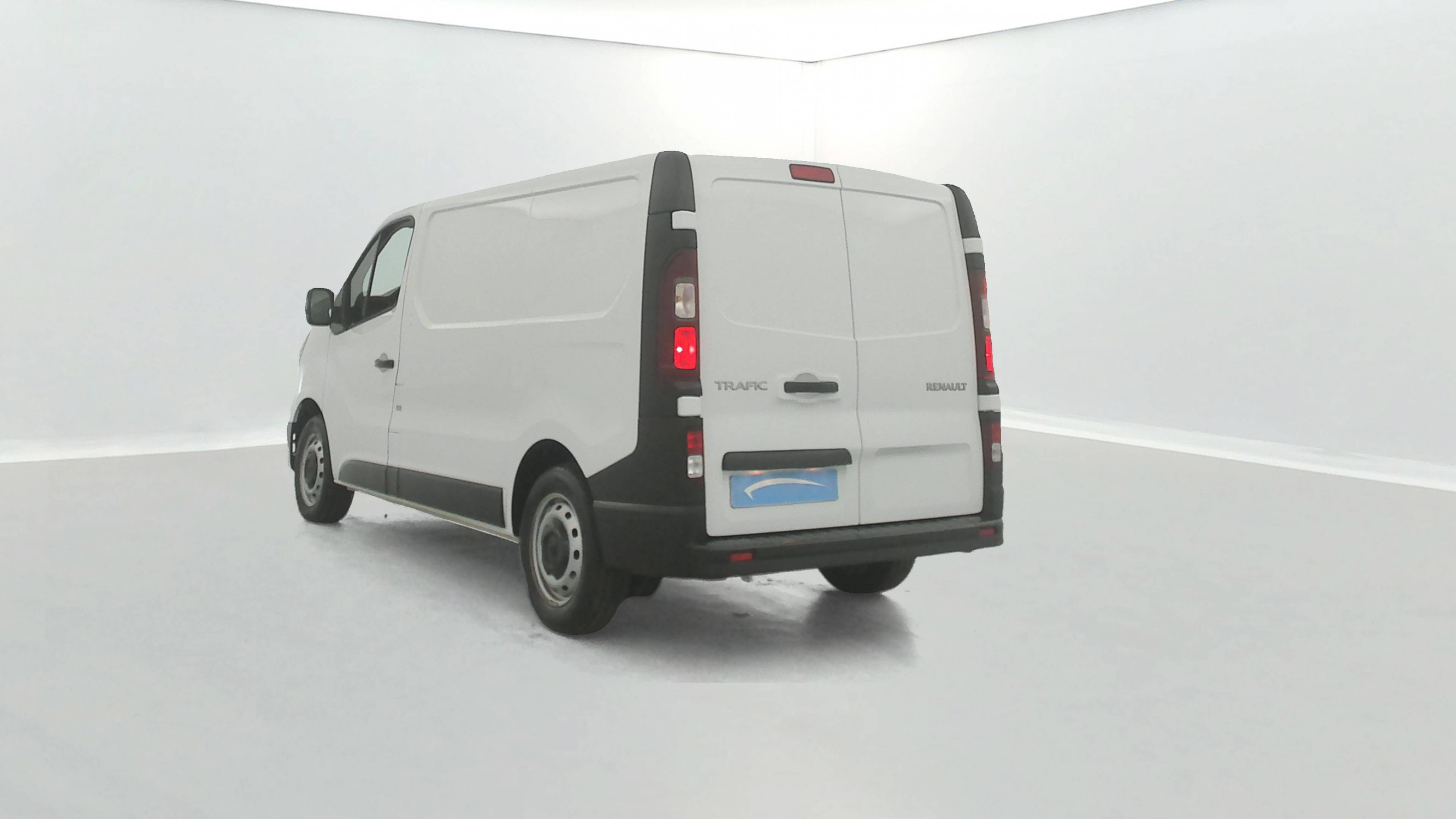 Vente en ligne Renault Trafic 3 Fourgon TRAFIC FG BLUE DCI 130 L1H1 3T GSR2 au prix de 22 900 €