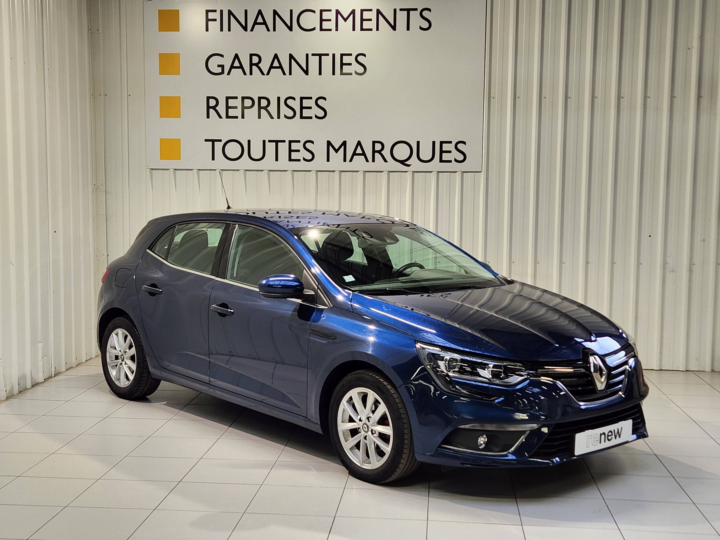 Vente en ligne Renault Megane 4 Mégane IV Berline dCi 90 Energy au prix de 13 890 €