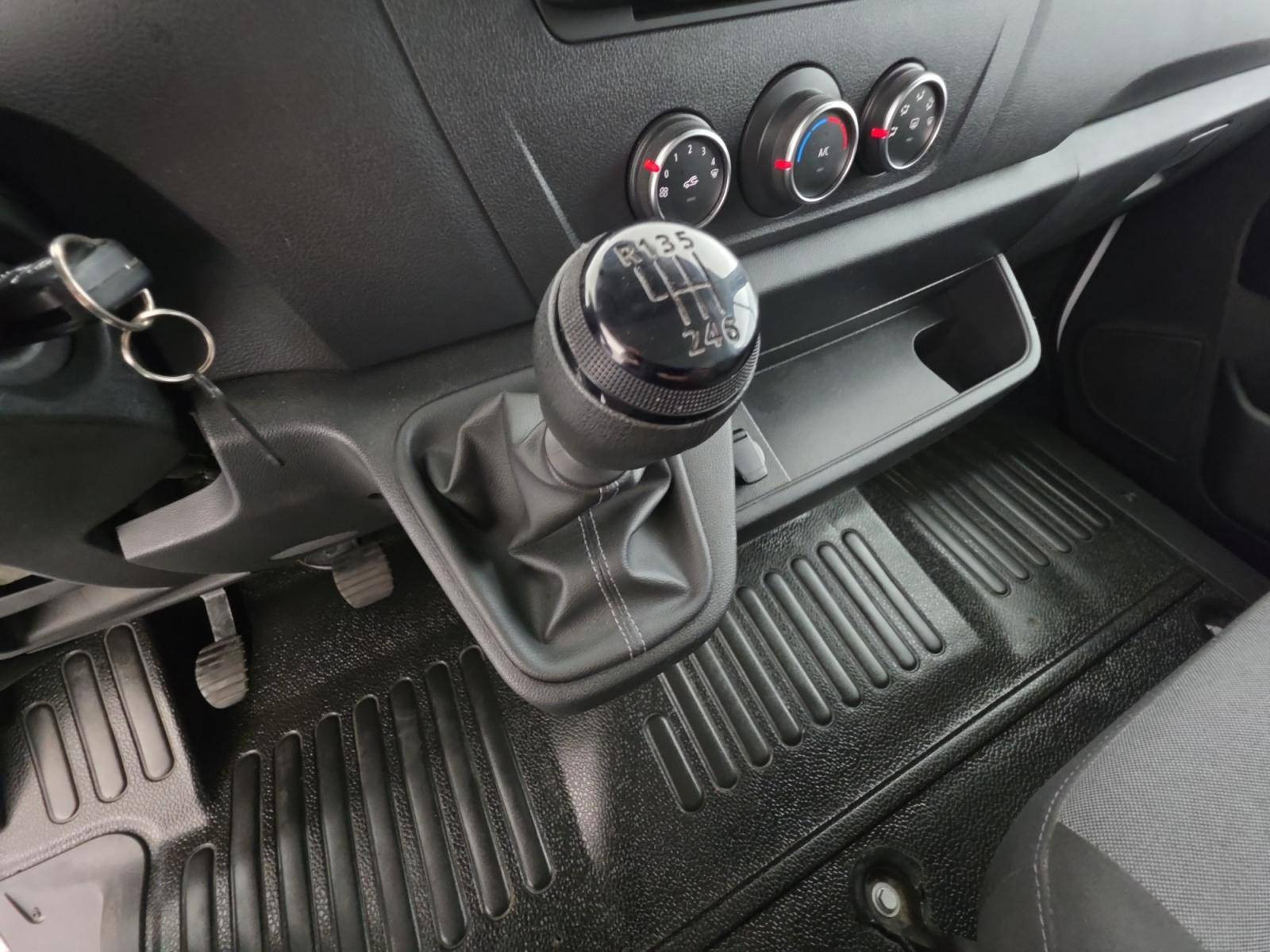 Vente en ligne Renault Master Fourgon MASTER FGN TRAC F3500 L3H3 BLUE DCI 135 au prix de 28 490 €
