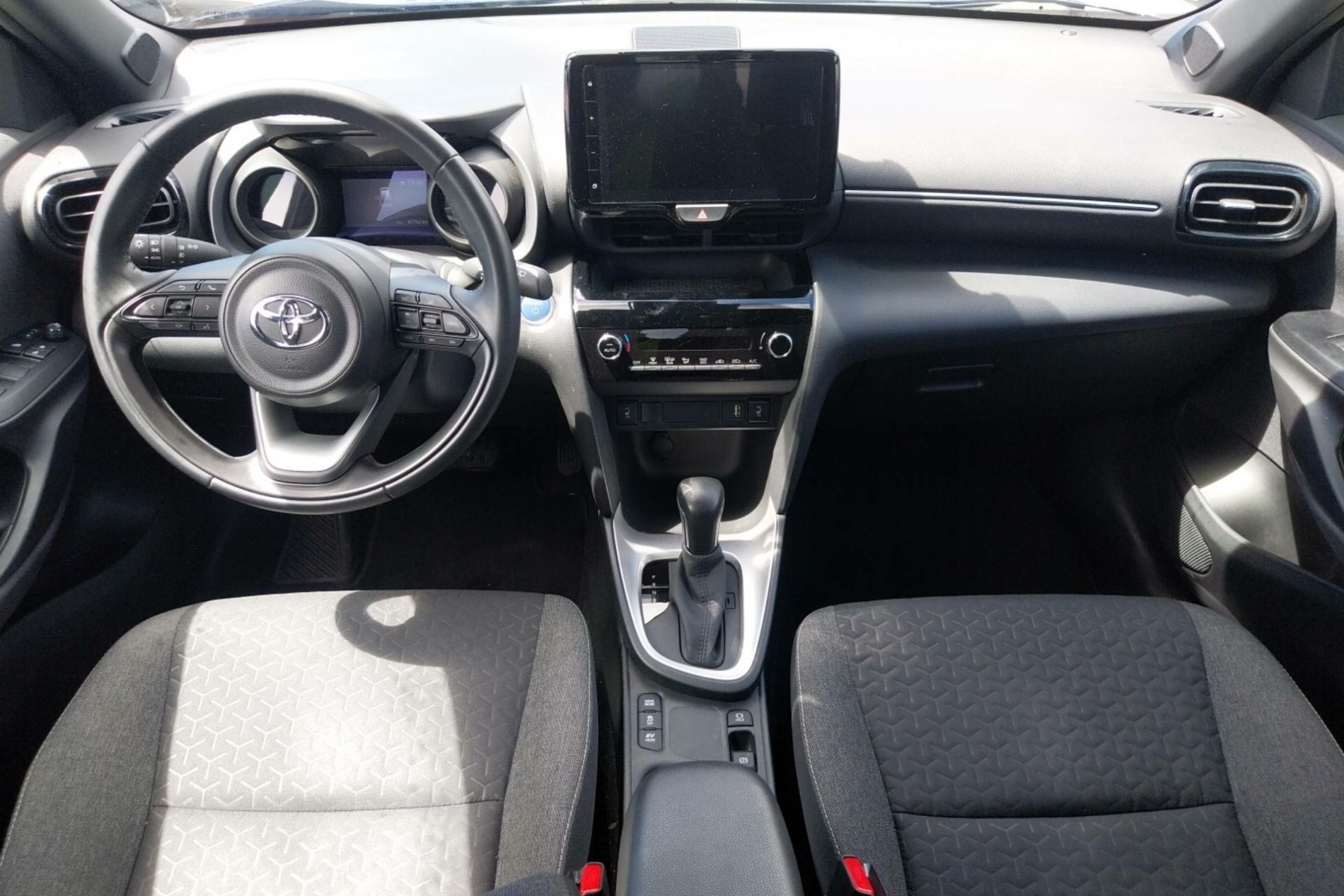 Vente en ligne Toyota Yaris Cross  116h 2WD au prix de 20 990 €