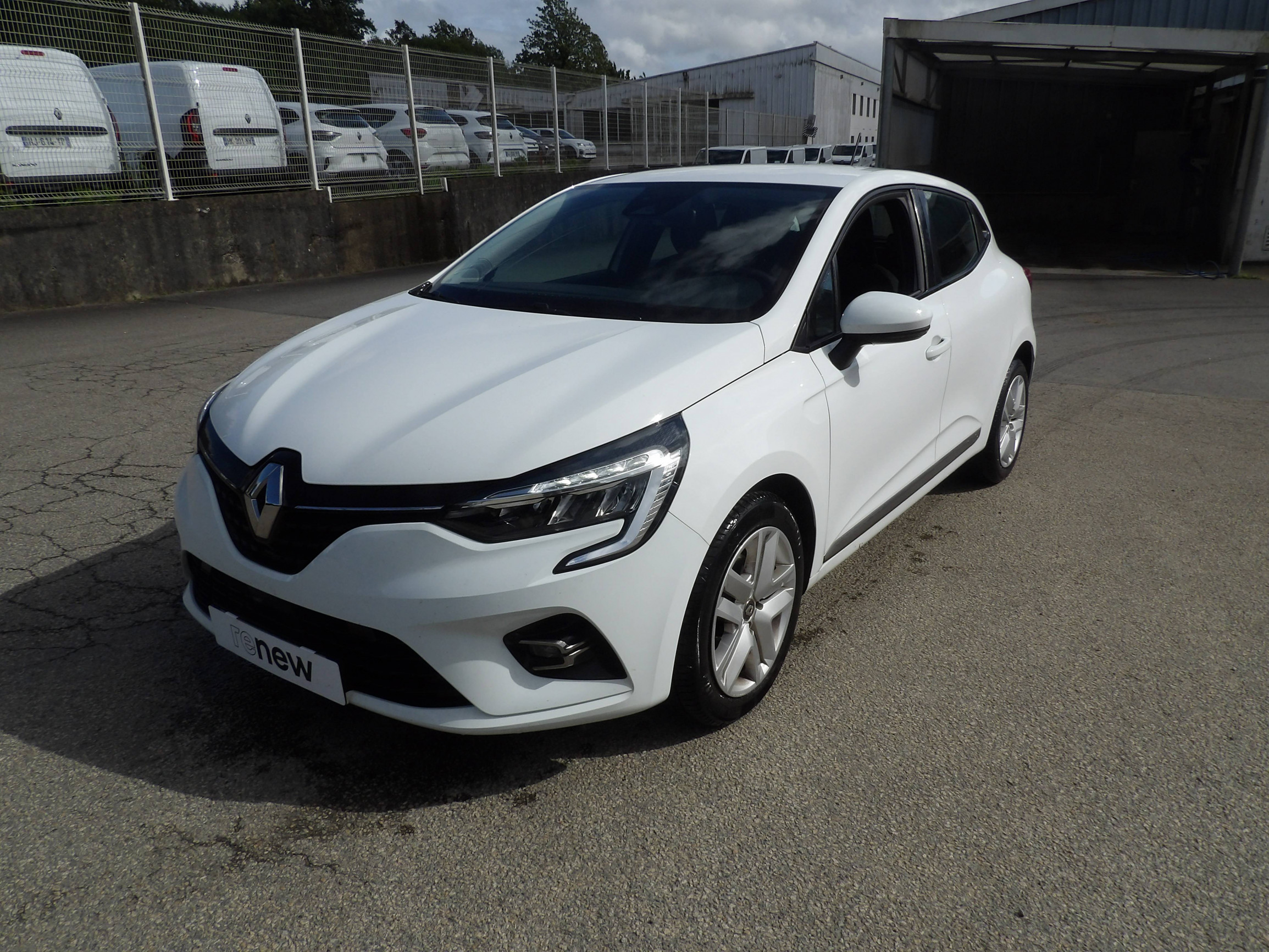 Vente en ligne Renault Clio 5 Clio Blue dCi 85 au prix de 14 499 €