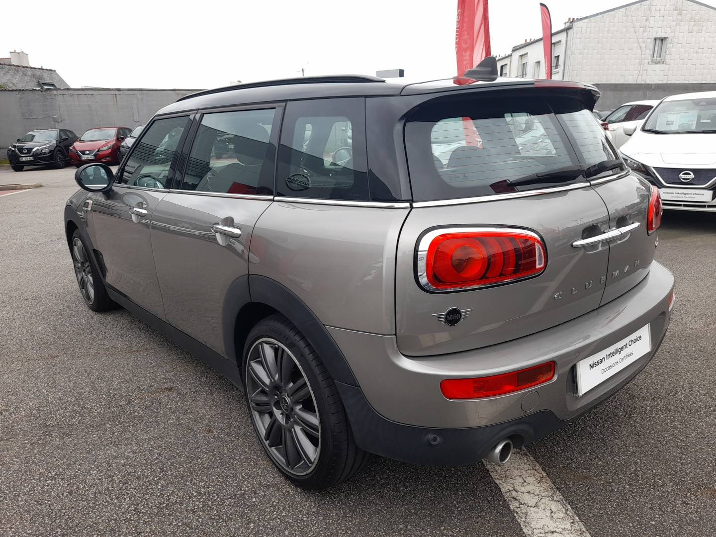 Vente en ligne Mini Clubman Clubman Cooper 136 ch BVA7 au prix de 17 900 €