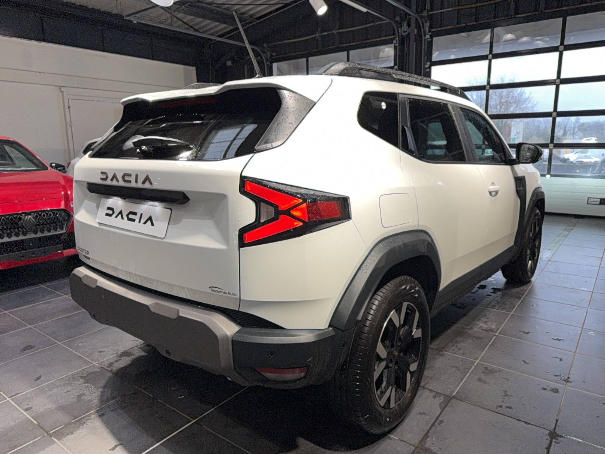 Vente en ligne Dacia Duster  Hybrid 140 au prix de 28 990 €