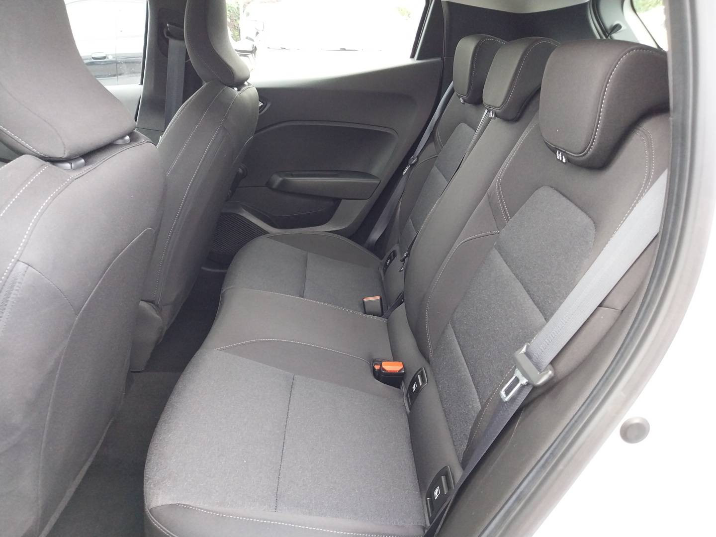 Vente en ligne Renault Clio 5 Clio TCe 90 au prix de 13 990 €