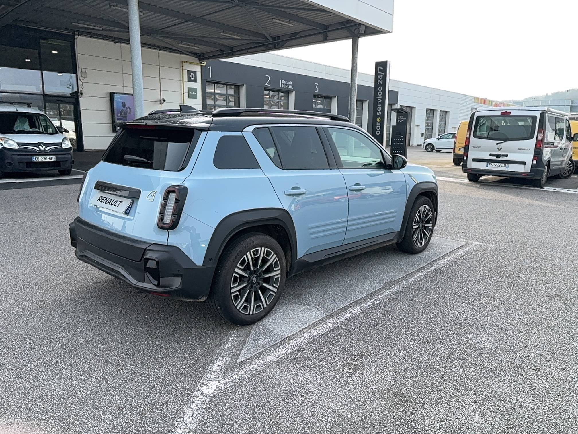 Vente en ligne Renault R4 E-Tech  150 ch autonomie confort au prix de 35 900 €