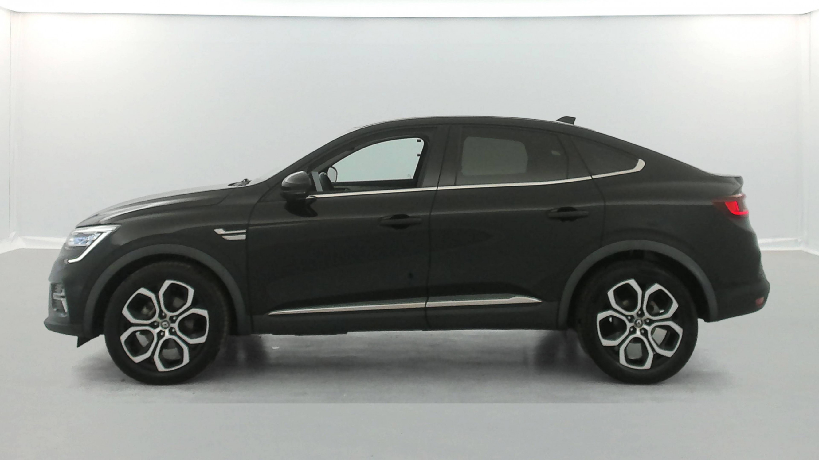 Vente en ligne Renault Arkana  E-Tech 145 - 21B au prix de 21 290 €