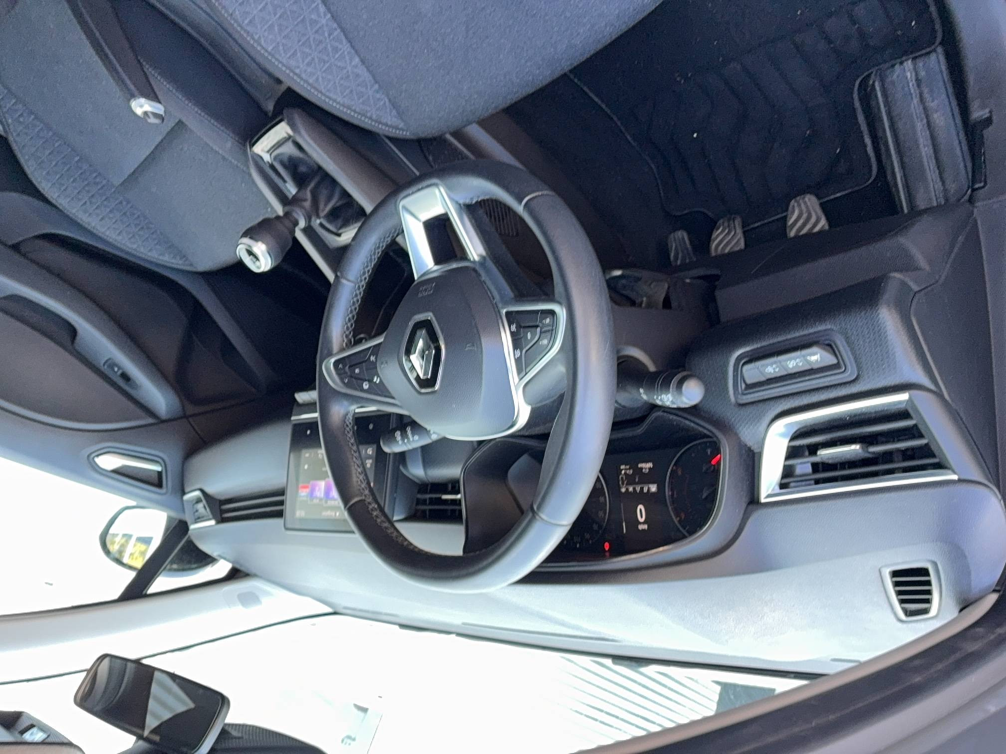Vente en ligne Renault Clio 5 Clio TCe 90 au prix de 14 590 €