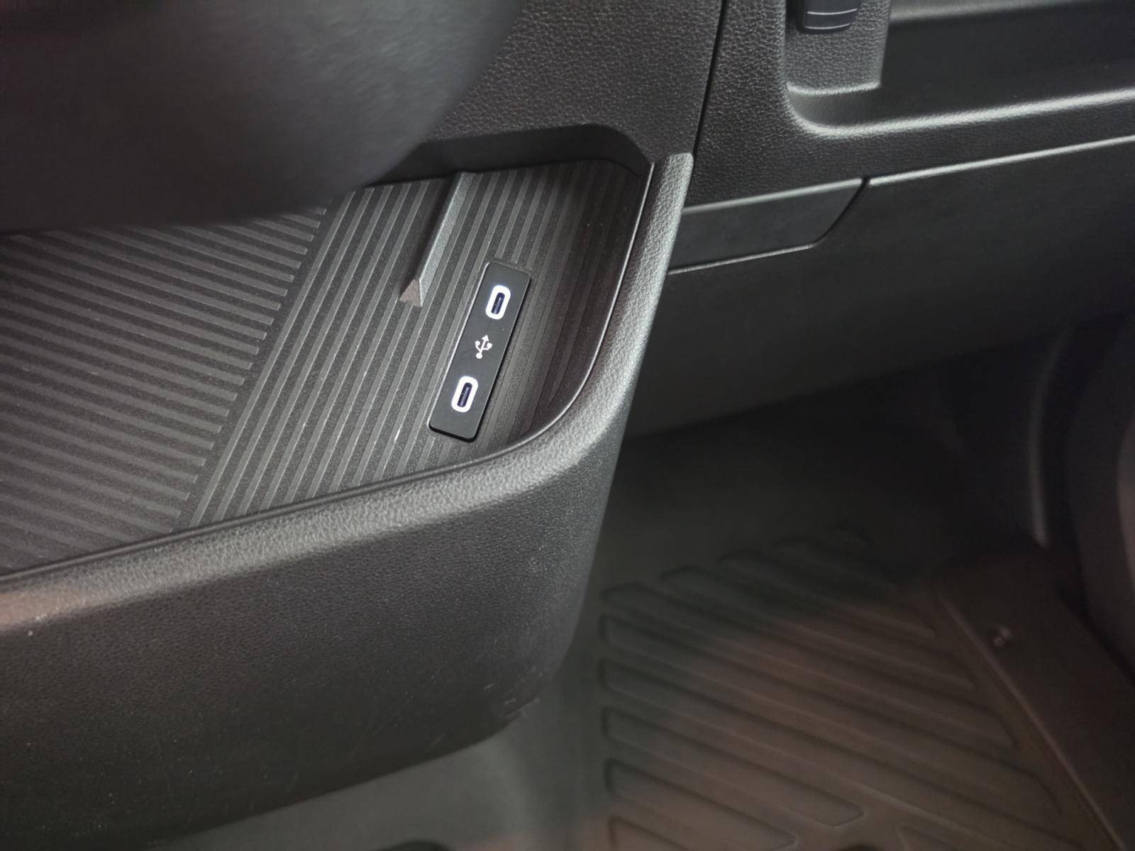 Vente en ligne Renault Master Fourgon MASTER FG BLUE DCI 130 L2H2 3T5 TR au prix de 31 490 €