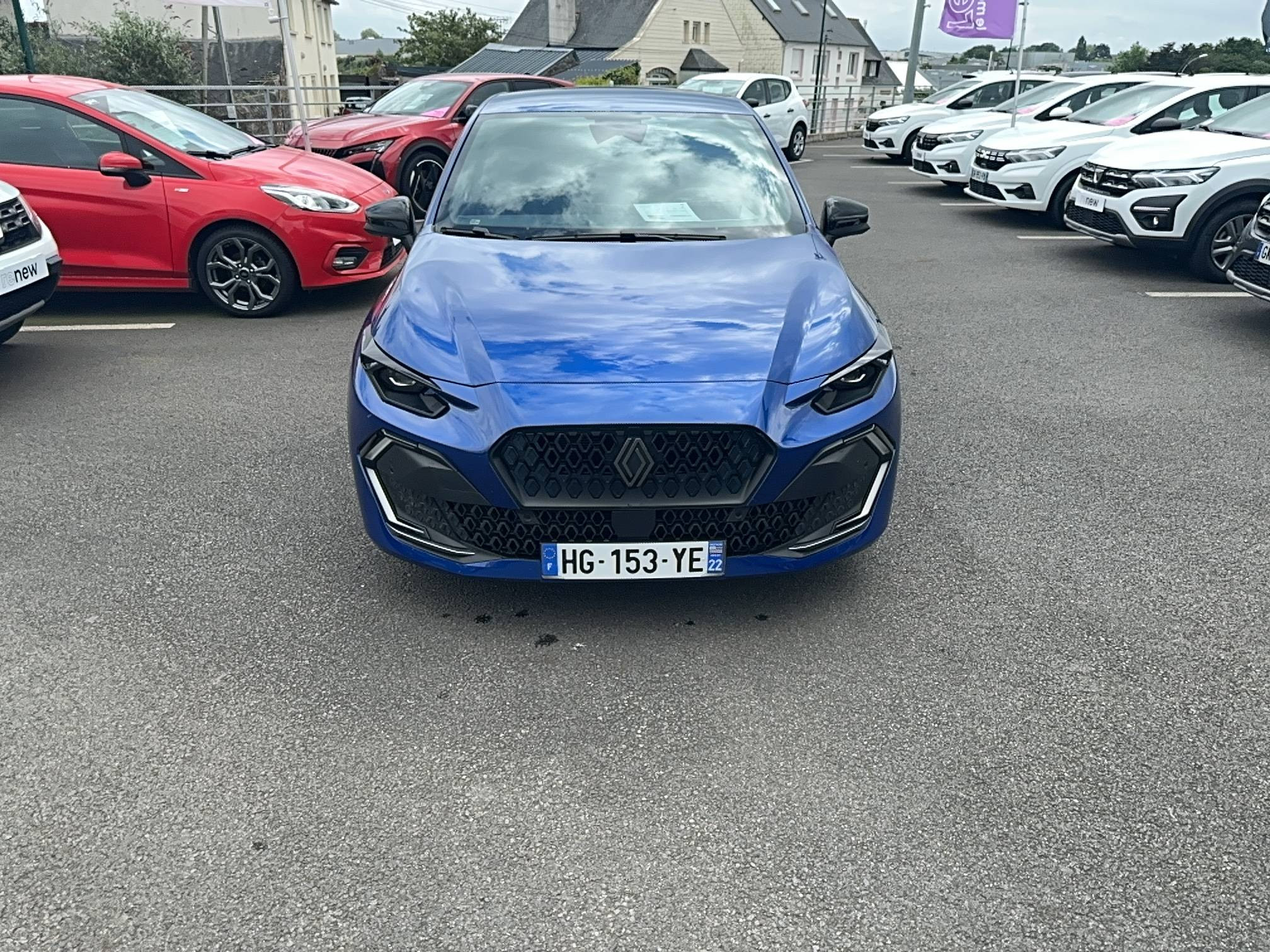 Vente en ligne Renault Clio 6 Clio E-Tech full hybrid 160 ch au prix de 27 990 €