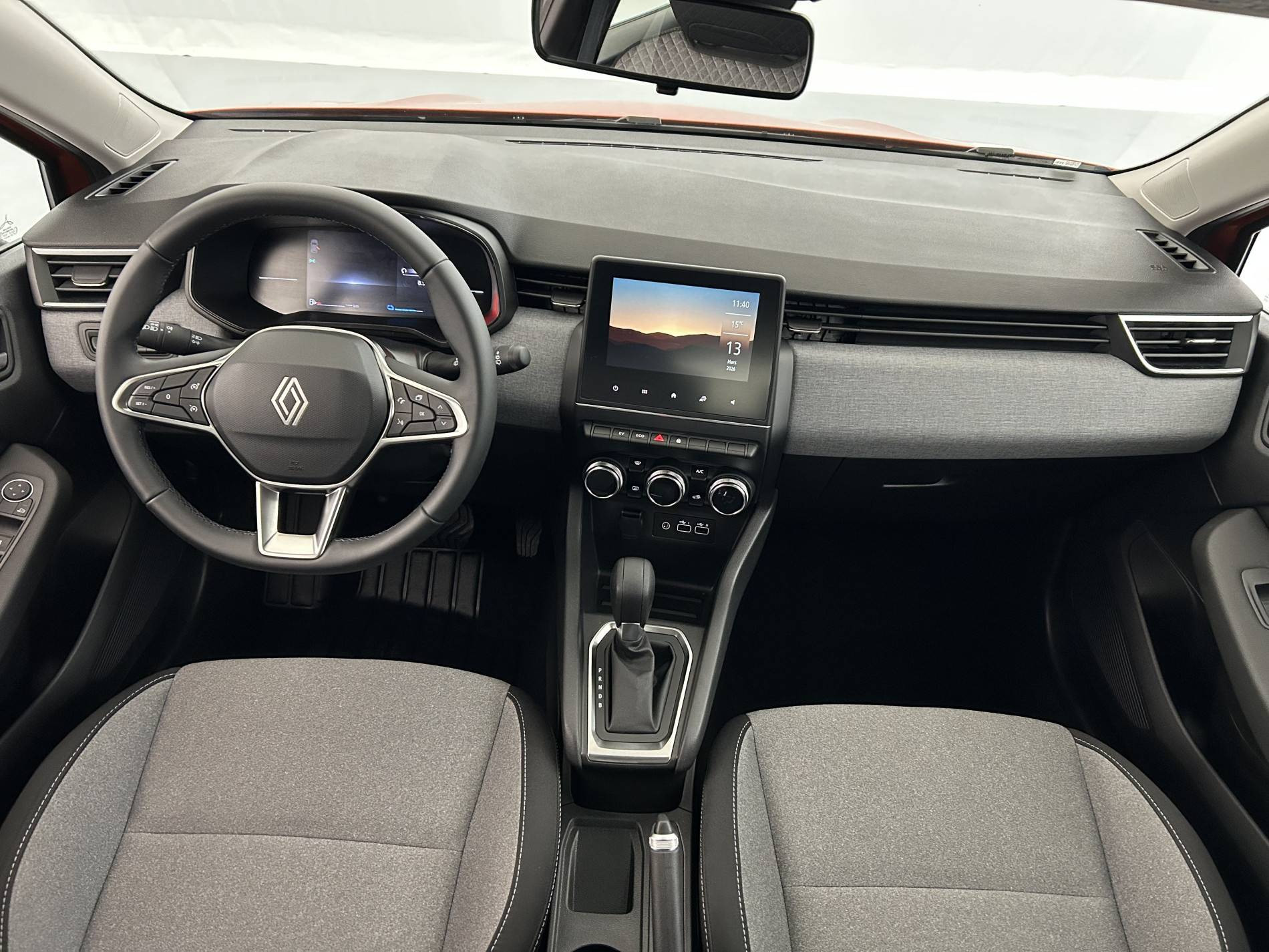 Vente en ligne Renault Clio 5 Clio E-Tech full hybrid 145 ch GSR2 au prix de 19 990 €