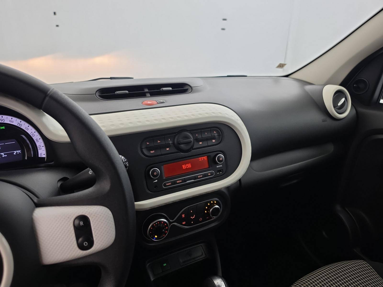 Vente en ligne Renault Twingo Electrique Twingo III E-Tech au prix de 12 490 €