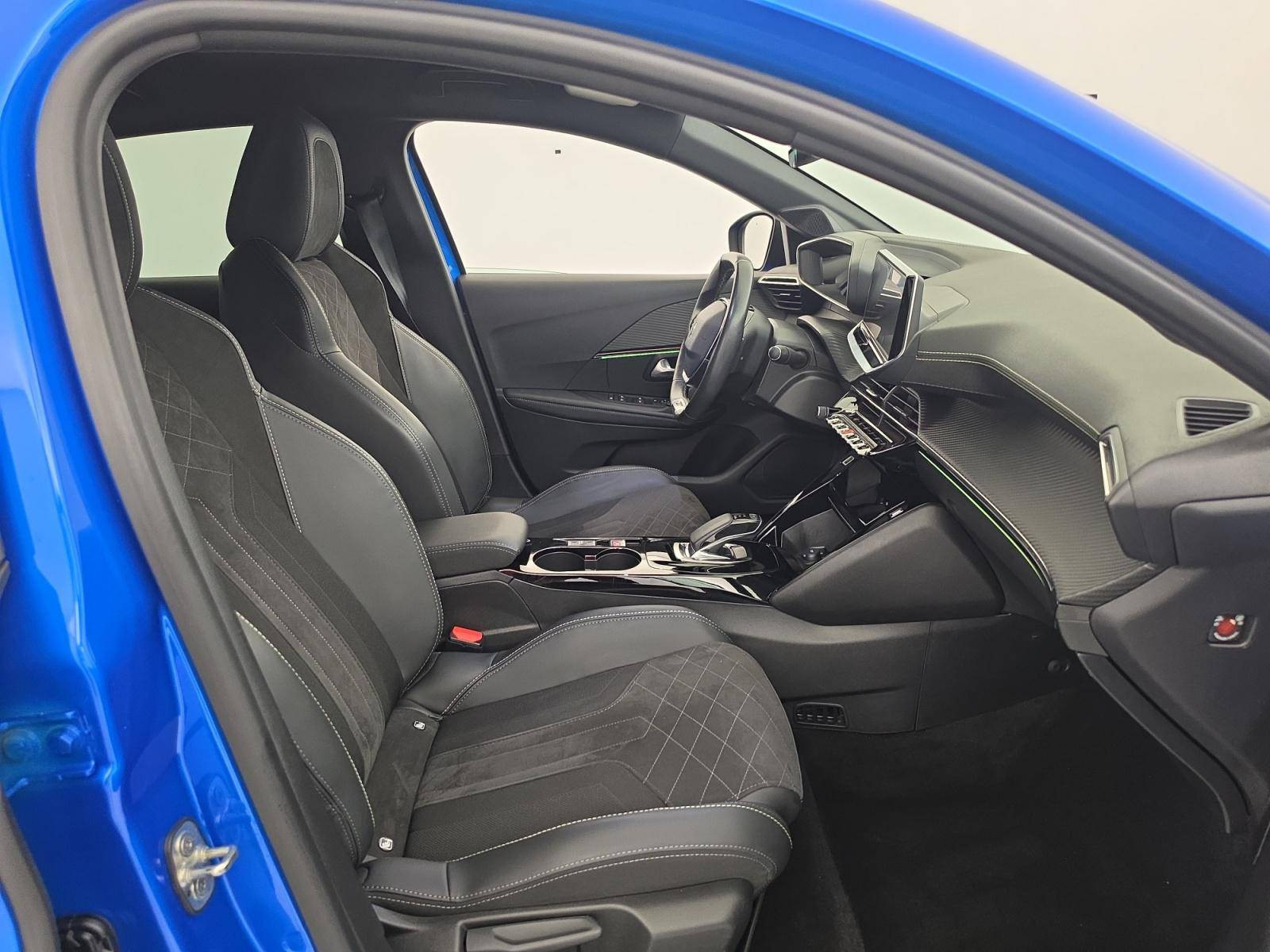 Vente en ligne Peugeot E-208  50 kWh 136ch au prix de 16 490 €