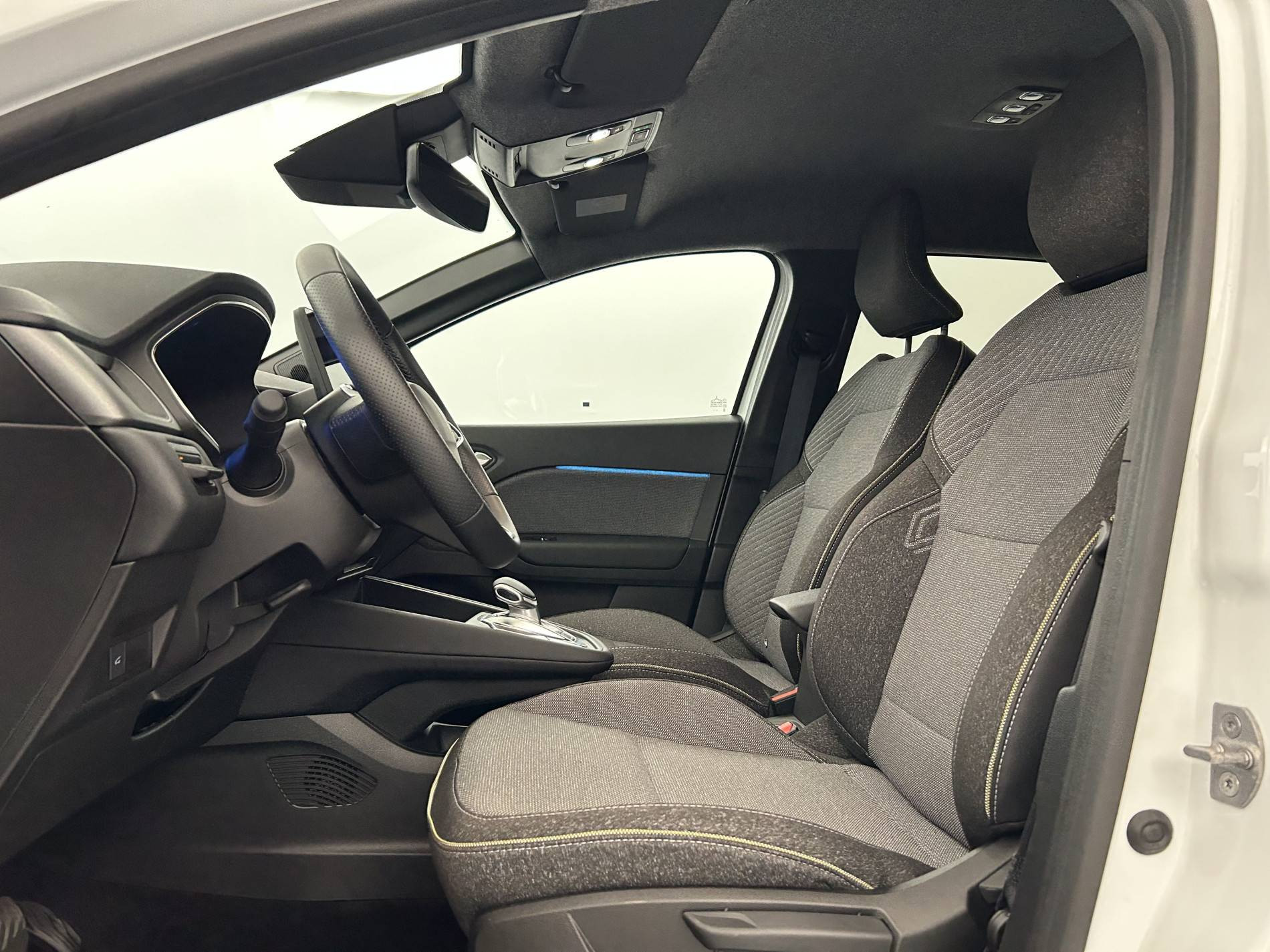Vente en ligne Renault Symbioz  E-Tech full hybrid 145 au prix de 27 600 €