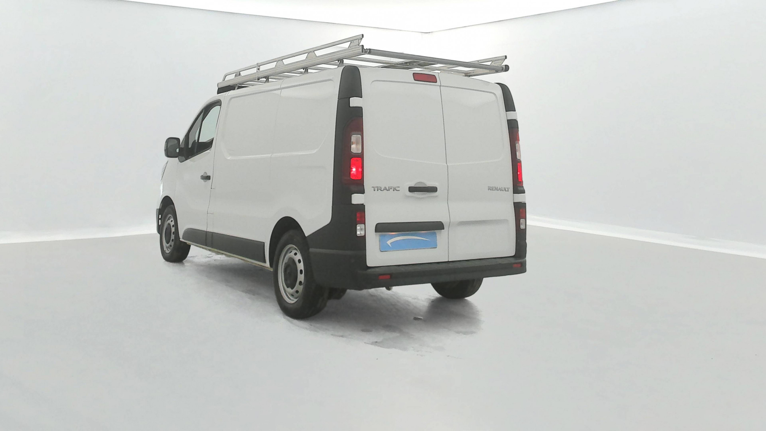 Vente en ligne Renault Trafic 3 Fourgon TRAFIC FGN L1H1 2800 KG BLUE DCI 110 au prix de 20 990 €