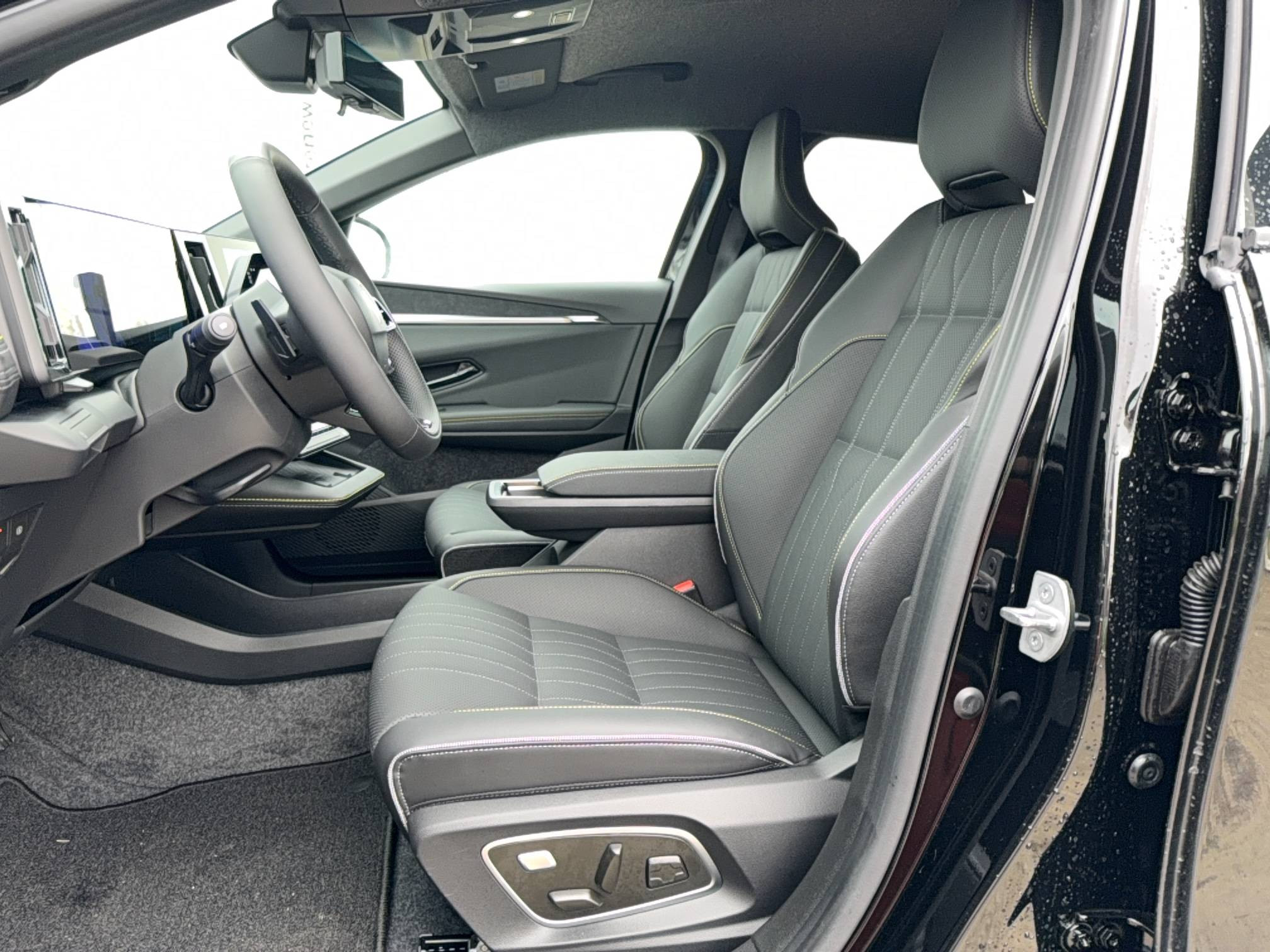 Vente en ligne Renault Megane E-Tech  220 ch autonomie confort GSR2 au prix de 40 280 €