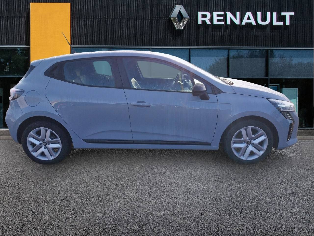 Vente en ligne Renault Clio 5 Clio TCe 90 au prix de 14 390 €