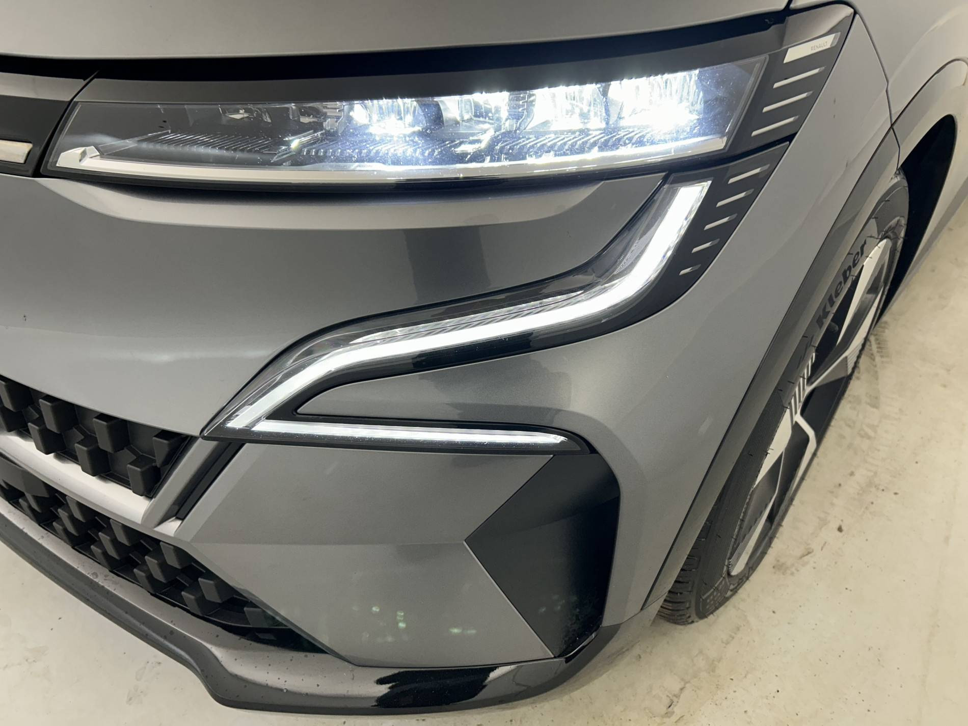 Vente en ligne Renault Megane E-Tech  EV60 220 ch super charge au prix de 21 999 €