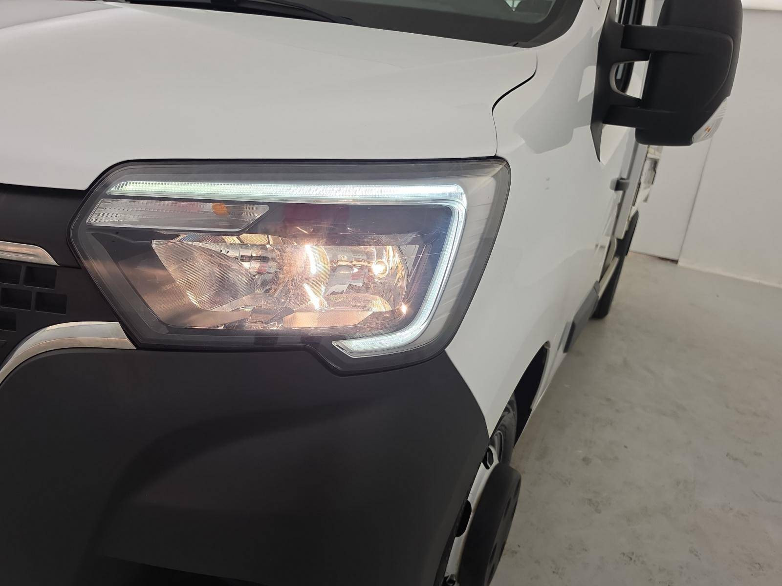 Vente en ligne Renault Master 3 Châssis Cabine MASTER CC PROP RJ3500 L2 PAFC BLUE DCI 130 EURO VI au prix de 29 990 €