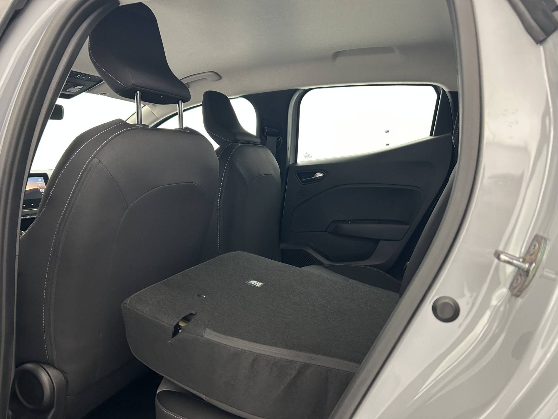 Vente en ligne Renault Clio 5 Clio TCe 90 au prix de 15 990 €