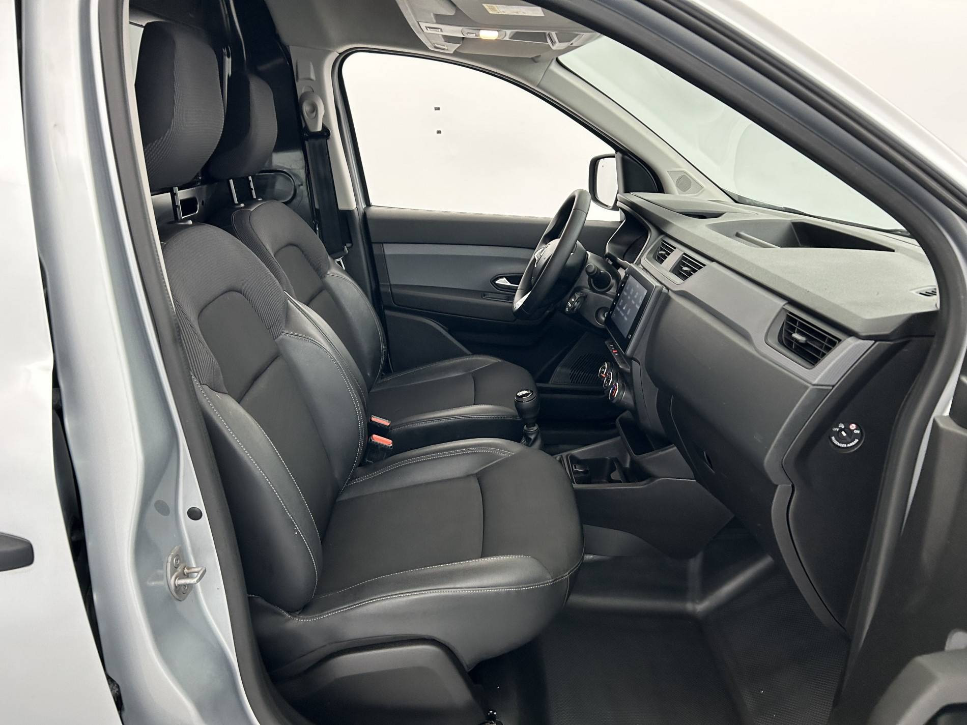 Vente en ligne Renault Express Van  BLUE DCI 95 au prix de 13 490 €