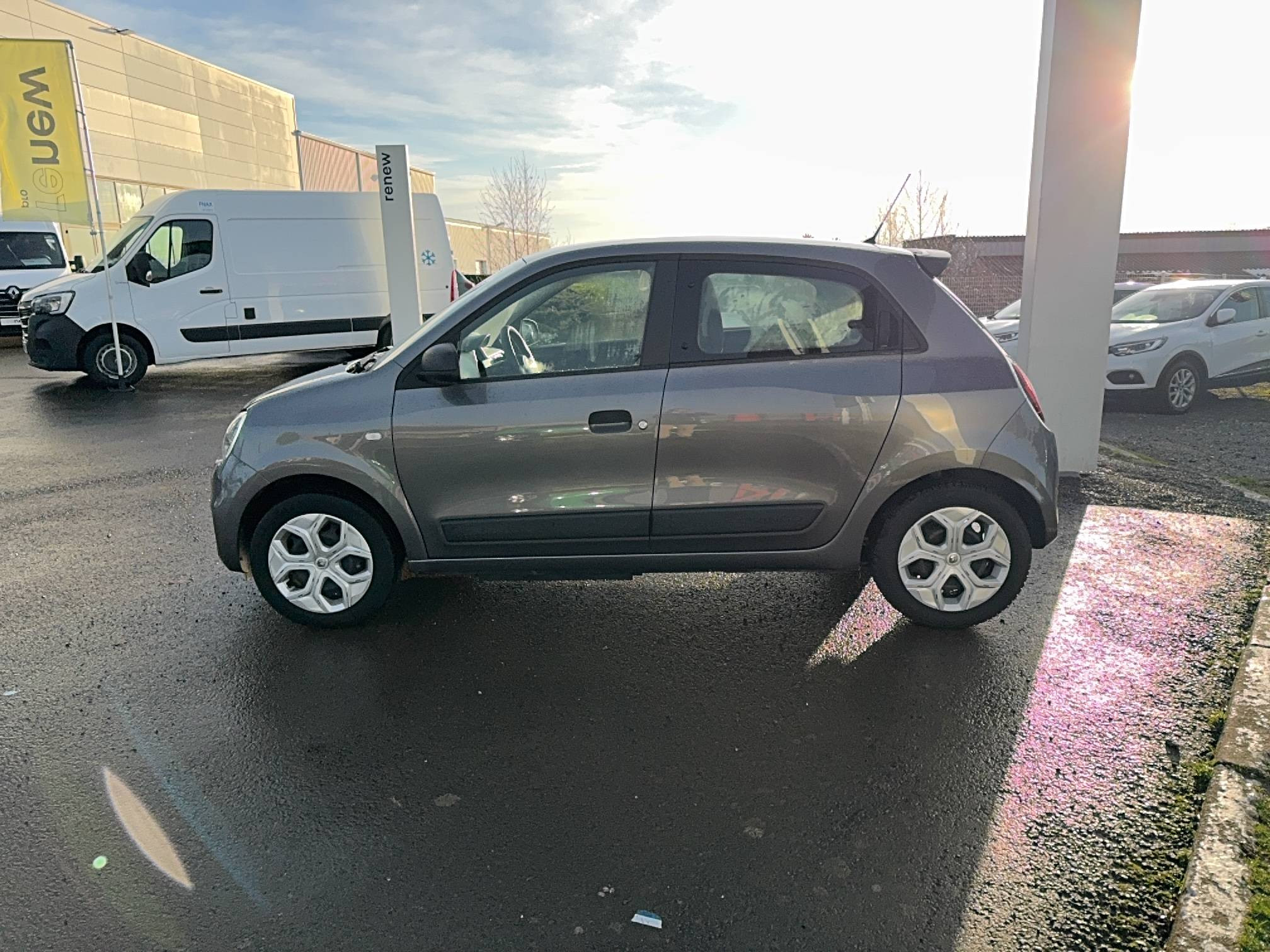 Vente en ligne Renault Twingo Electrique Twingo III E-Tech au prix de 9 890 €