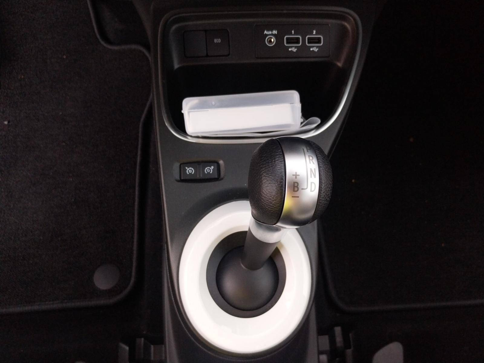 Vente en ligne Renault Twingo Electrique Twingo III E-Tech au prix de 13 990 €