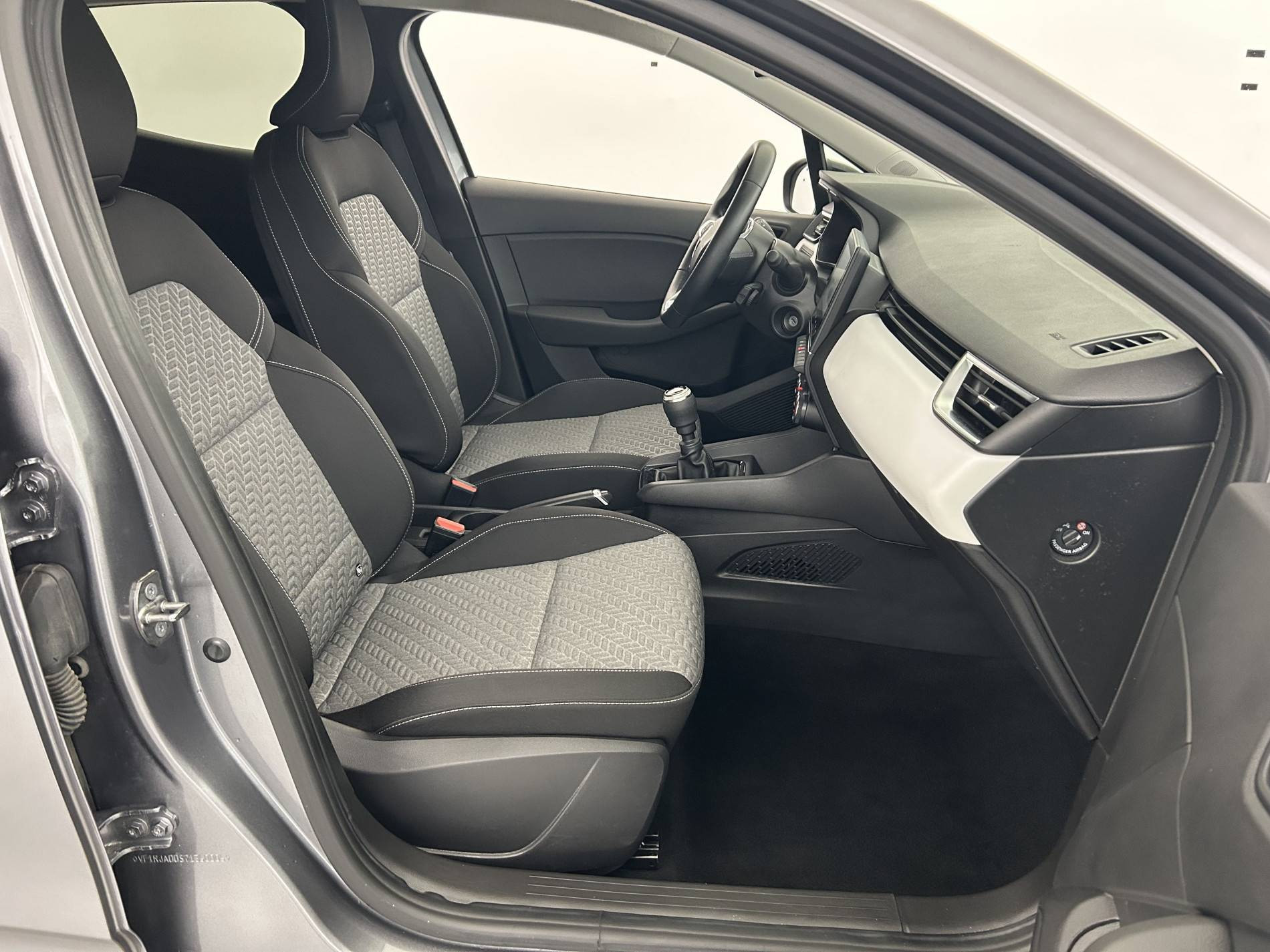 Vente en ligne Renault Clio 5 Clio TCe 90 au prix de 14 290 €