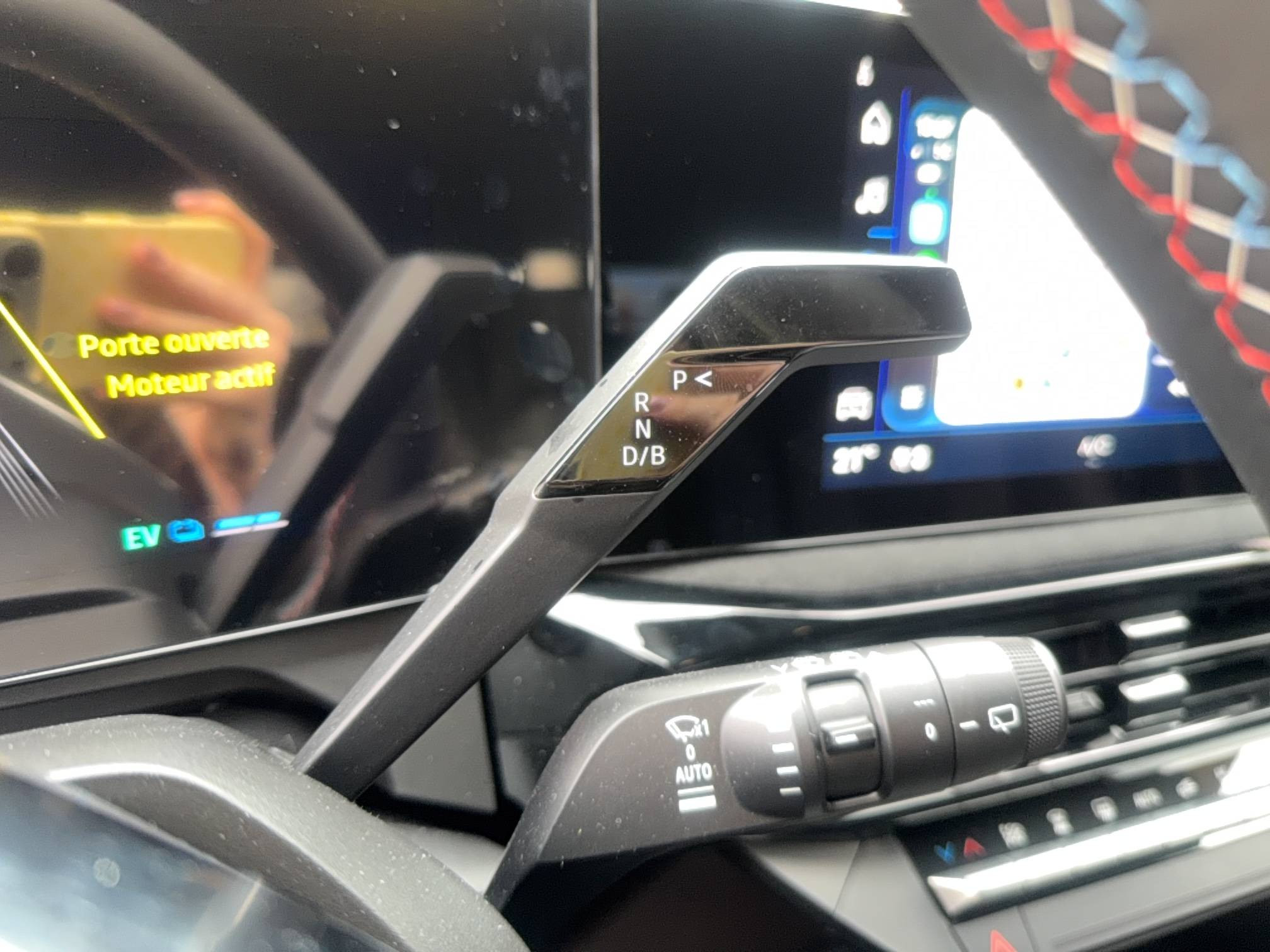 Vente en ligne Renault Clio 6 Clio E-Tech full hybrid 160 ch au prix de 28 990 €