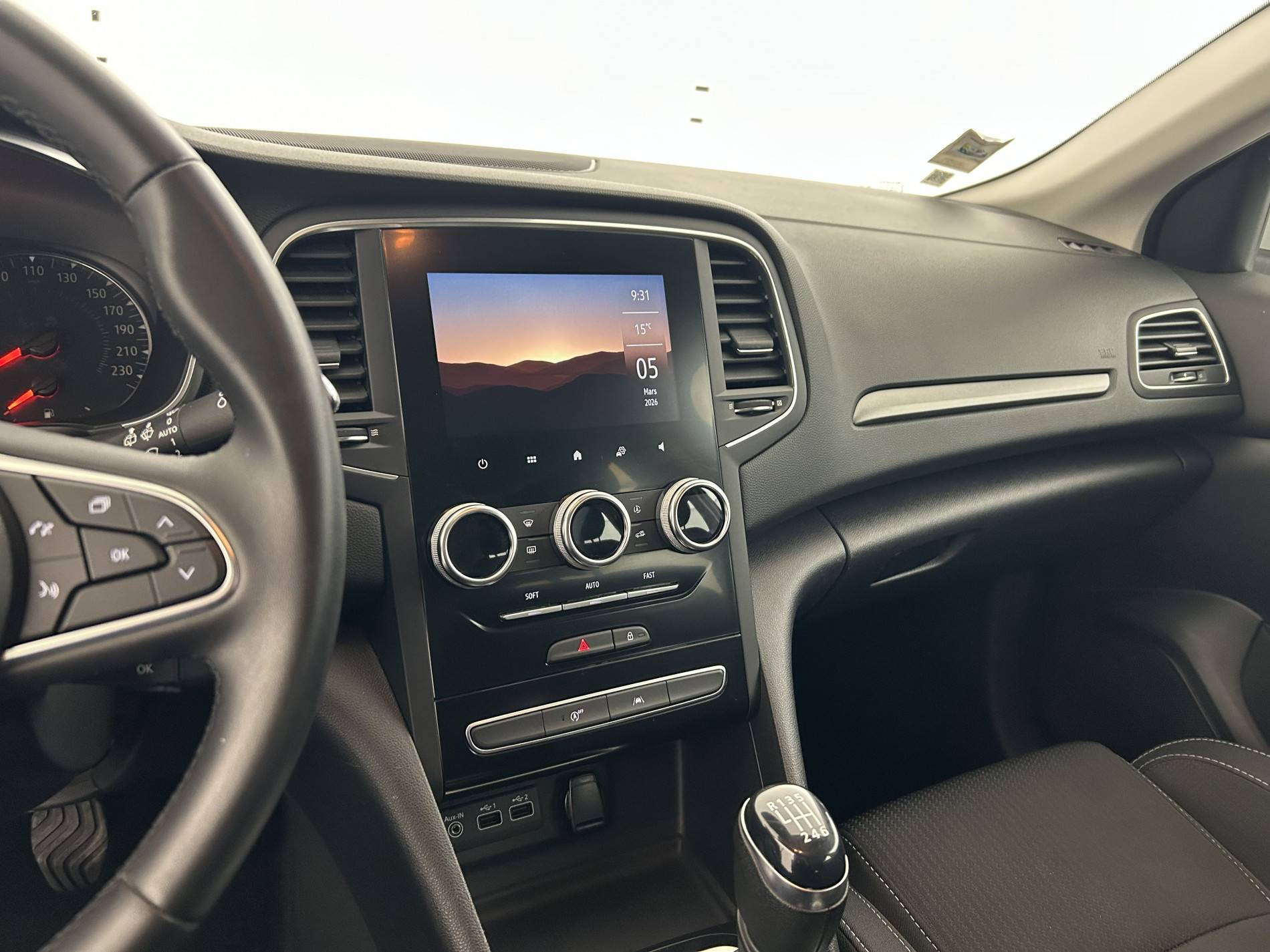 Vente en ligne Renault Megane 4 Estate Mégane IV Estate Blue dCi 115 - 21N au prix de 15 890 €