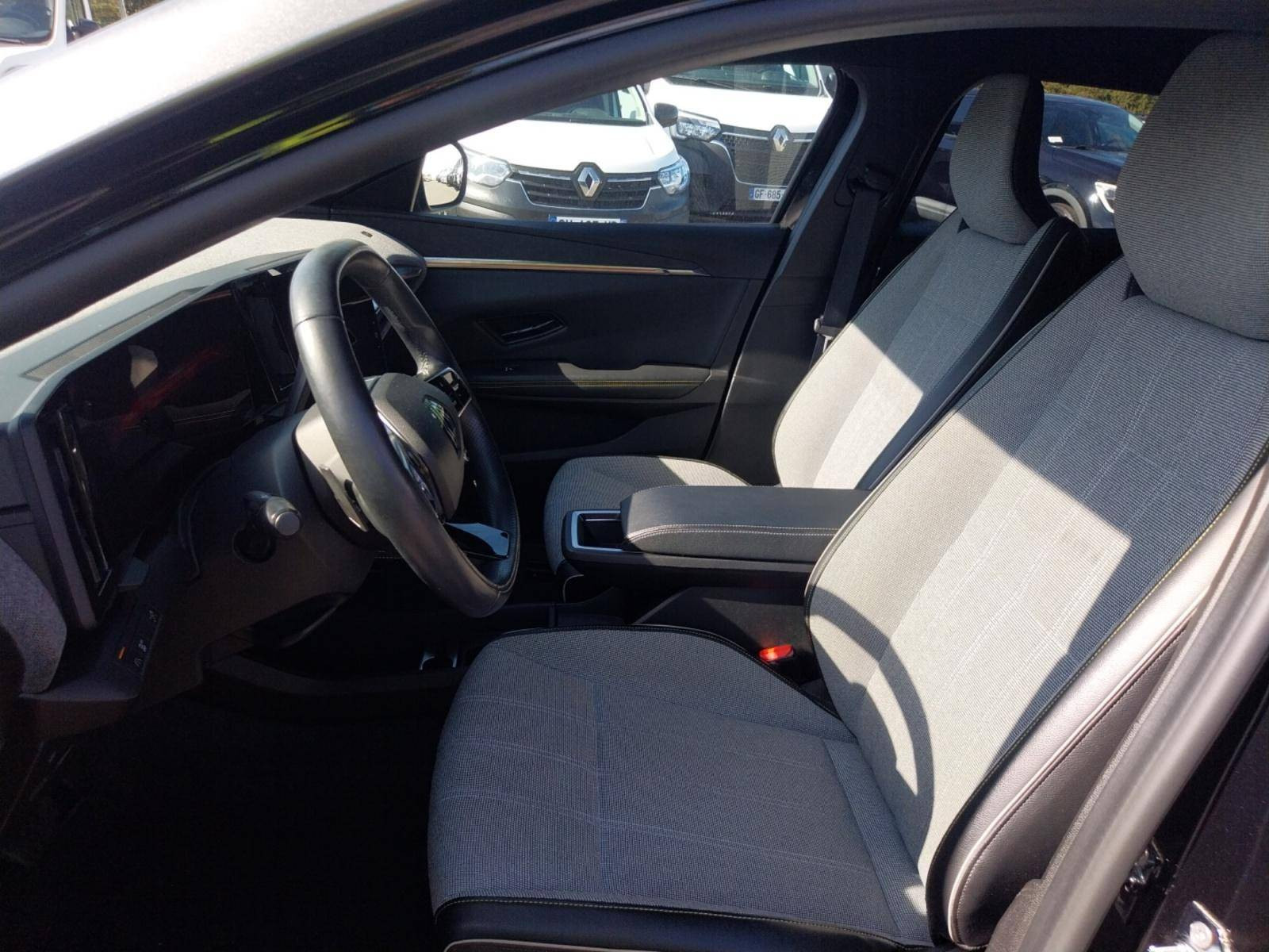 Vente en ligne Renault Megane E-Tech  EV60 220 ch super charge au prix de 23 990 €