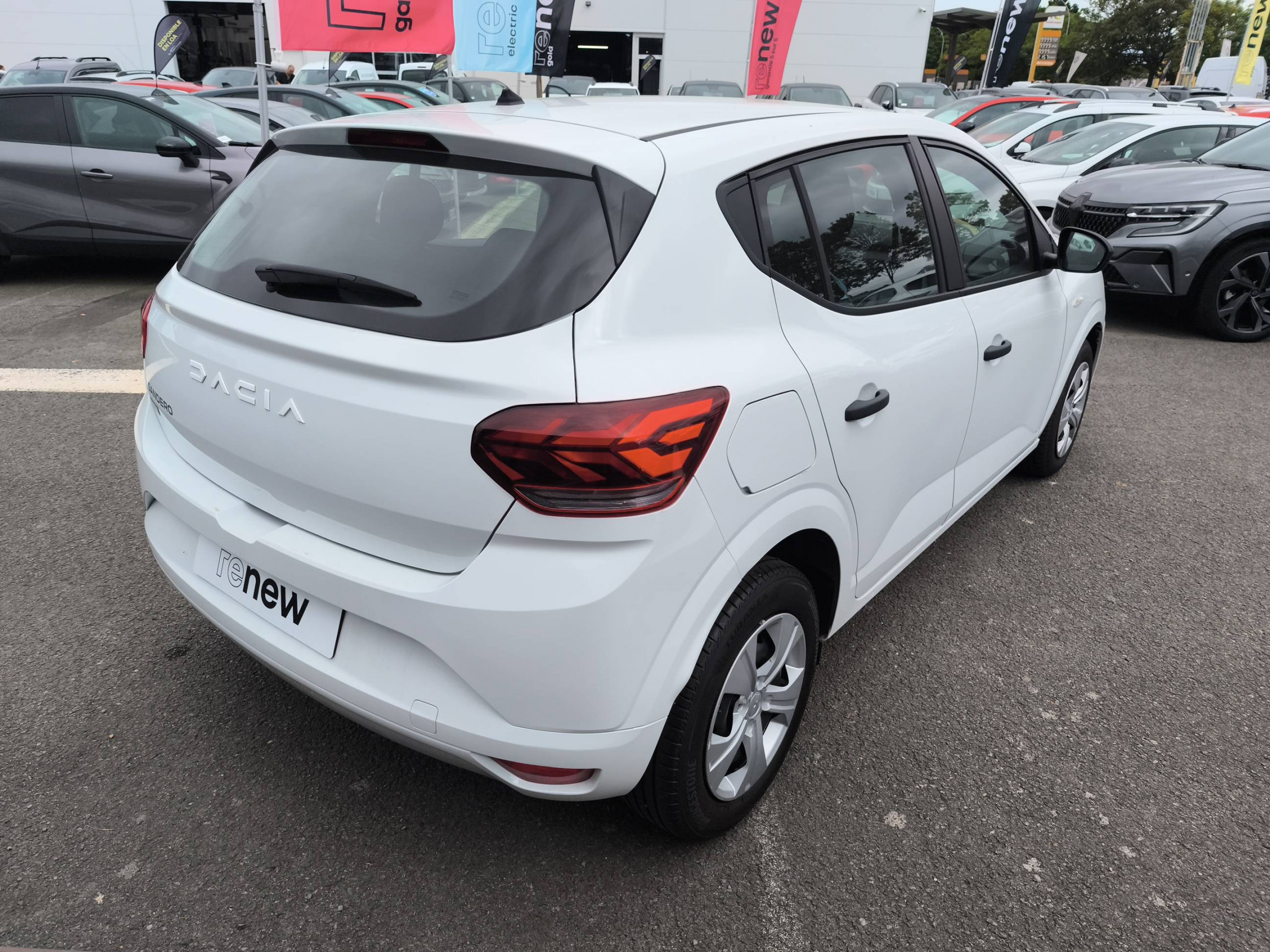 Vente en ligne Dacia Sandero  ECO-G 100 au prix de 12 790 €