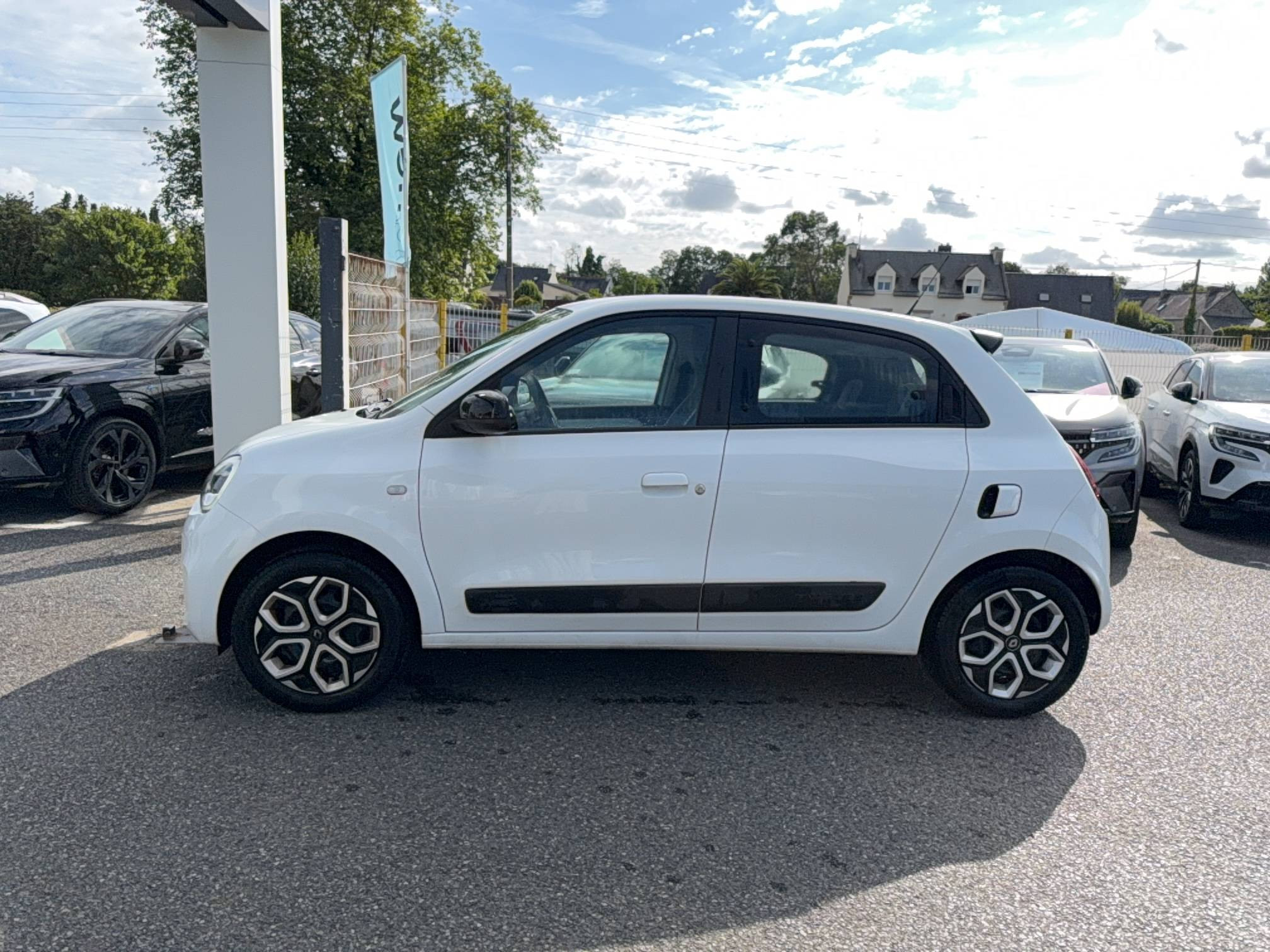 Vente en ligne Renault Twingo 3  SCe 65 au prix de 12 790 €