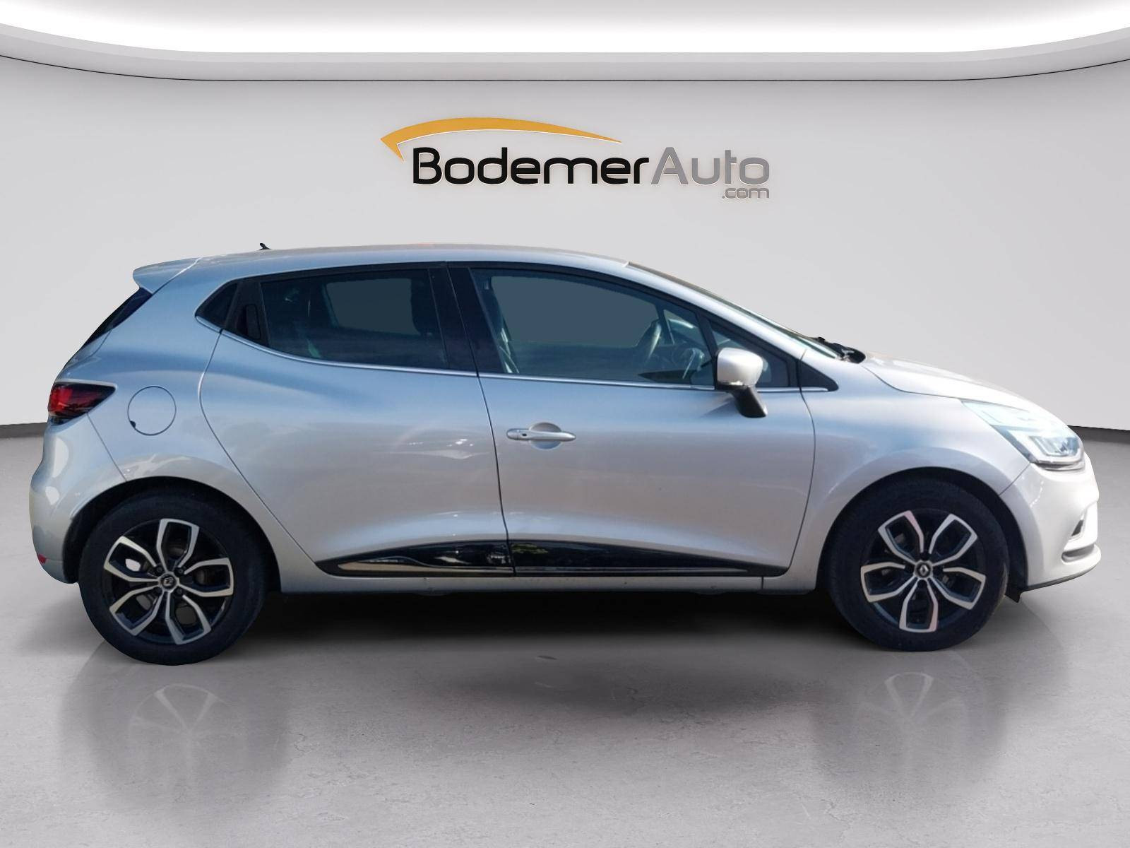 Vente en ligne Renault Clio 4 Clio TCe 90 E6C au prix de 10 990 €