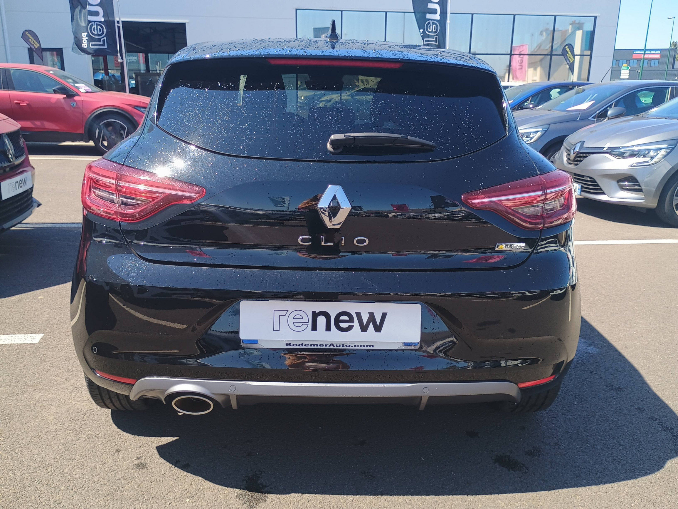 Vente en ligne Renault Clio 5 Clio TCe 140 au prix de 17 800 €