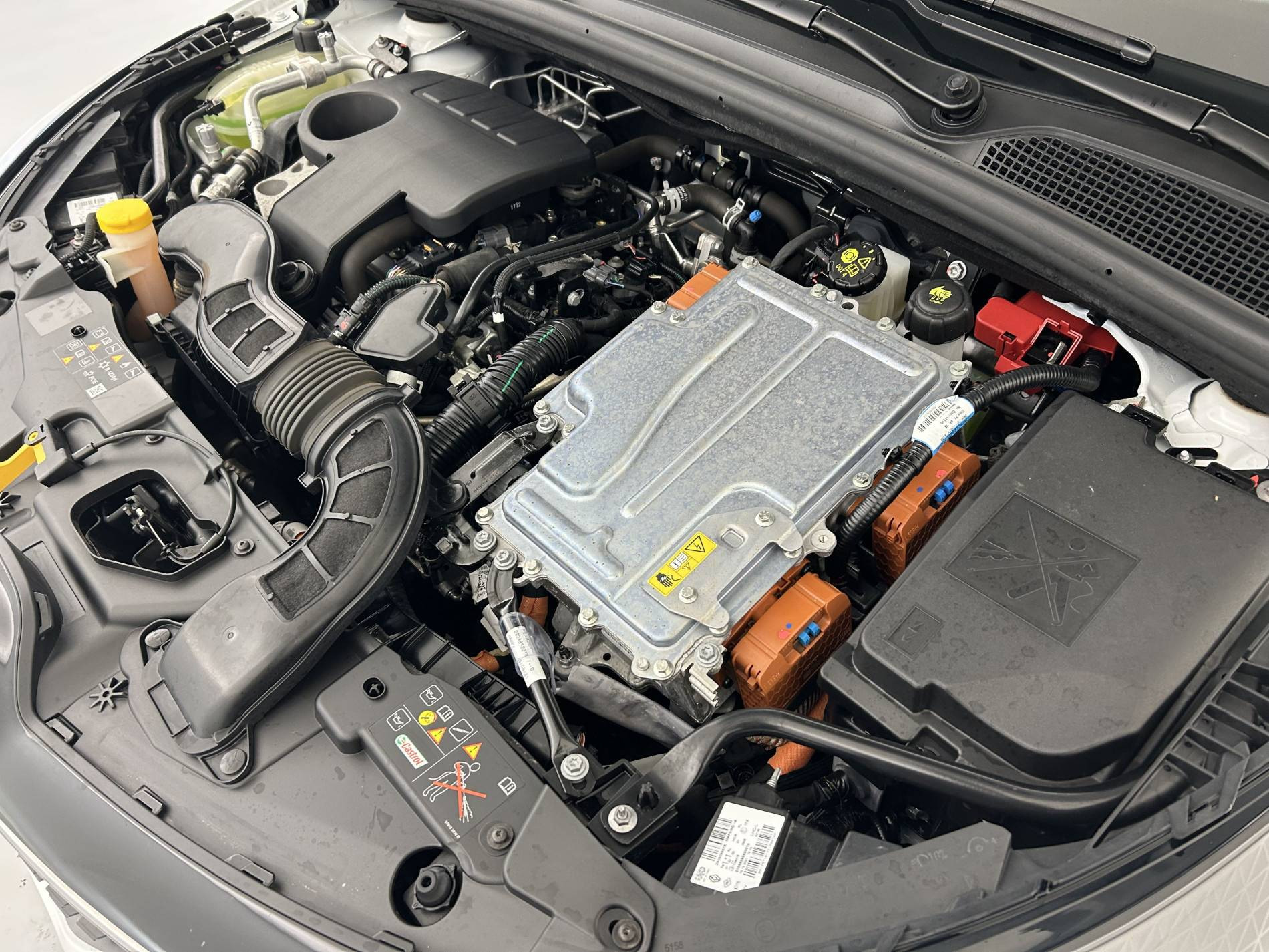 Vente en ligne Renault Clio 5 Clio E-Tech 140 - 21N au prix de 15 500 €