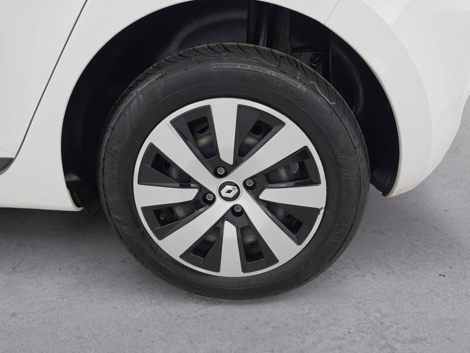 Vente en ligne Renault Clio 5 Clio TCe 90 au prix de 14 490 €